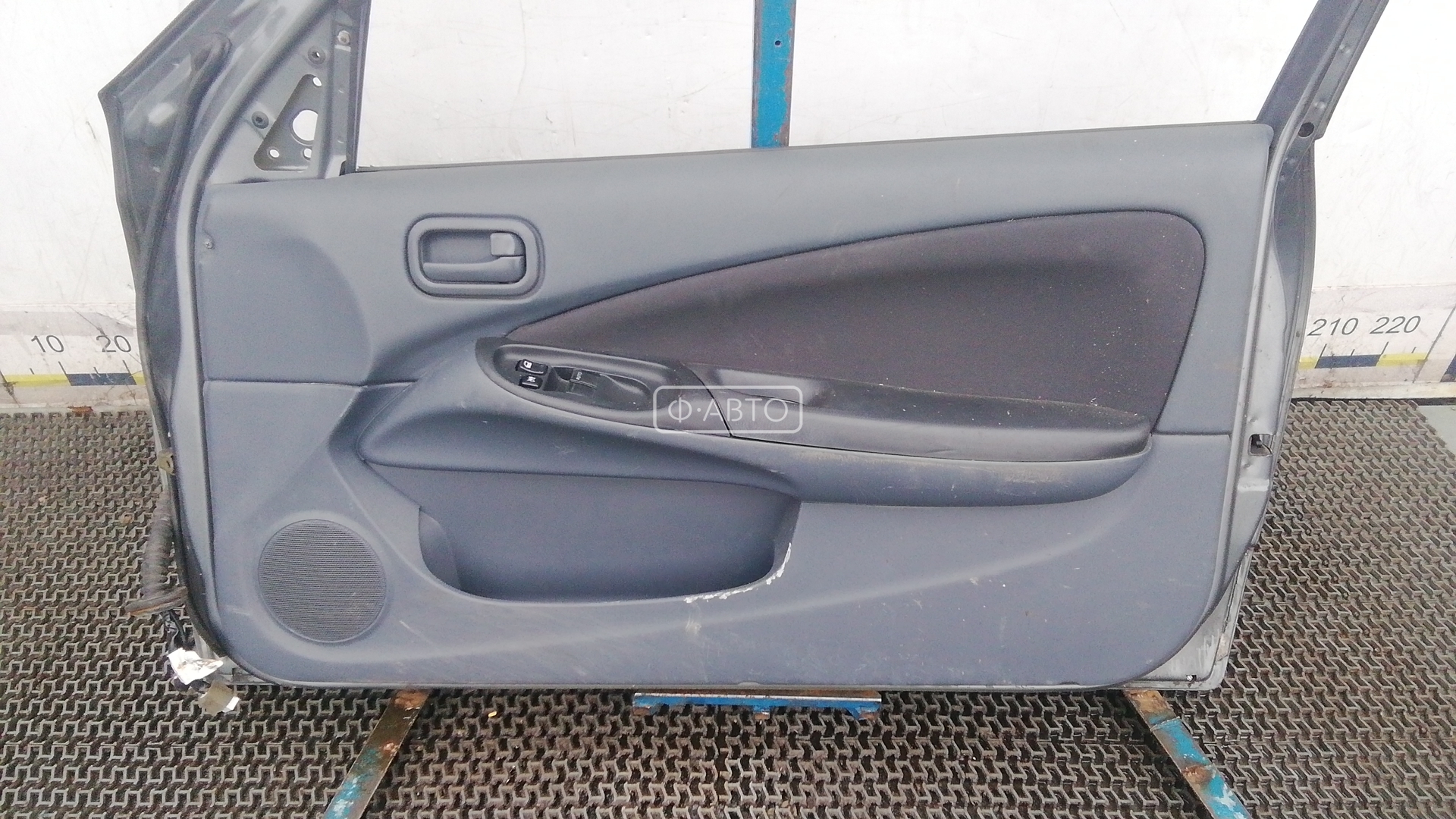 Дверь передняя правая Nissan Almera N16 купить в России