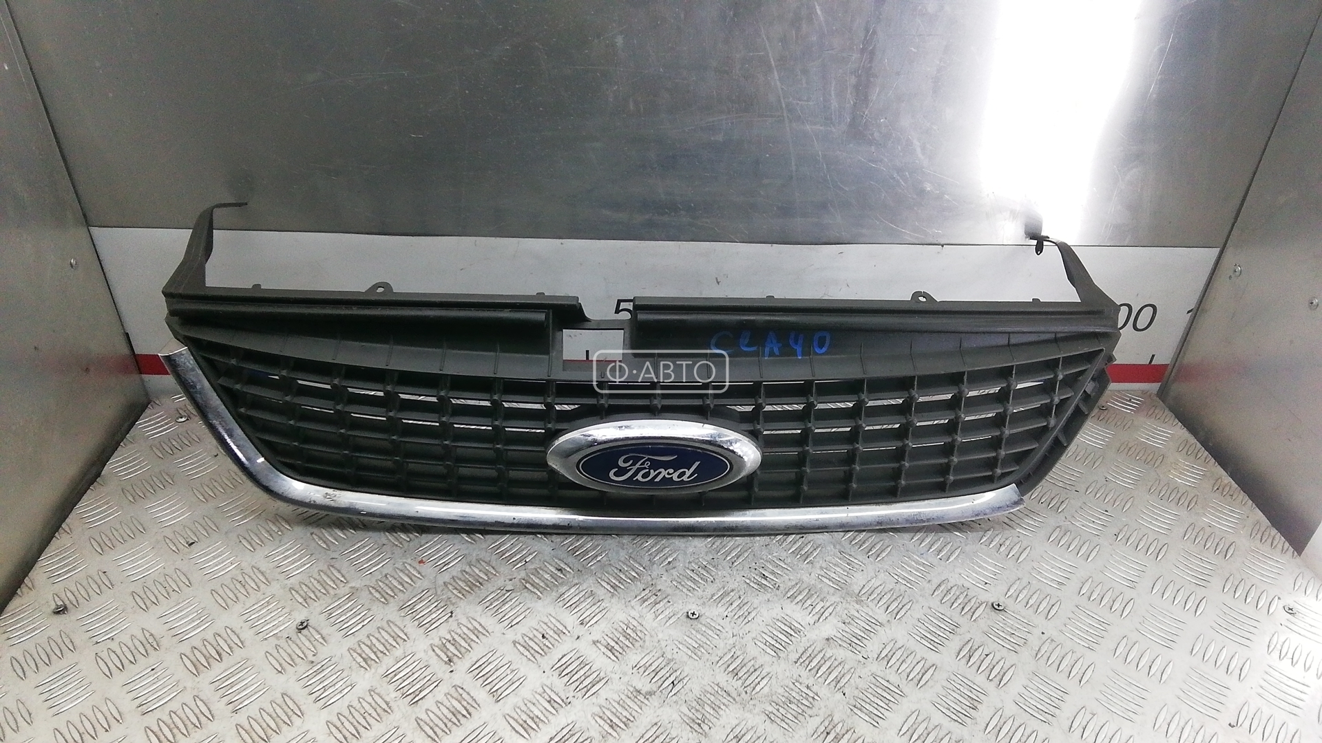 Решетка радиатора (капота) - Ford Mondeo 4 (2008-2015)
