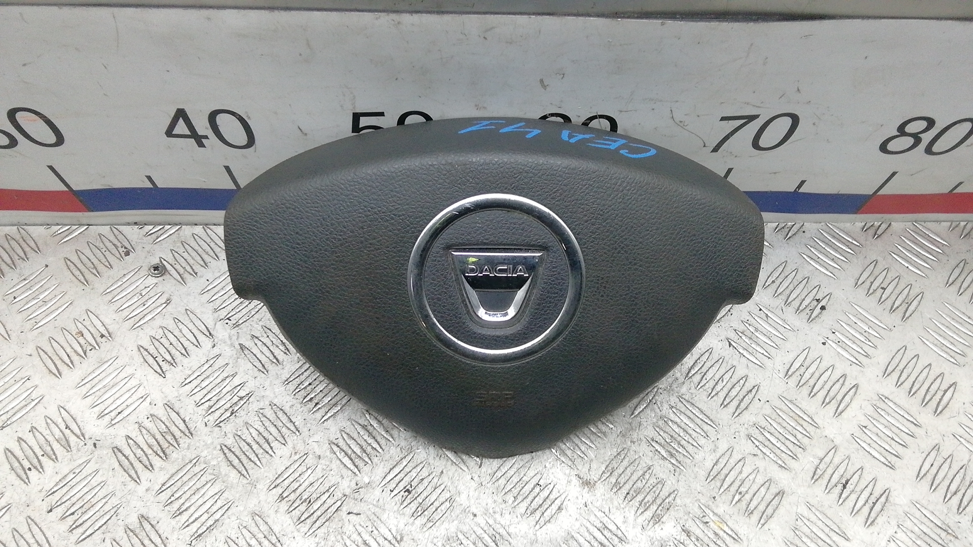 Подушка безопасности (Airbag) водителя - Dacia Sandero (2012-2020)