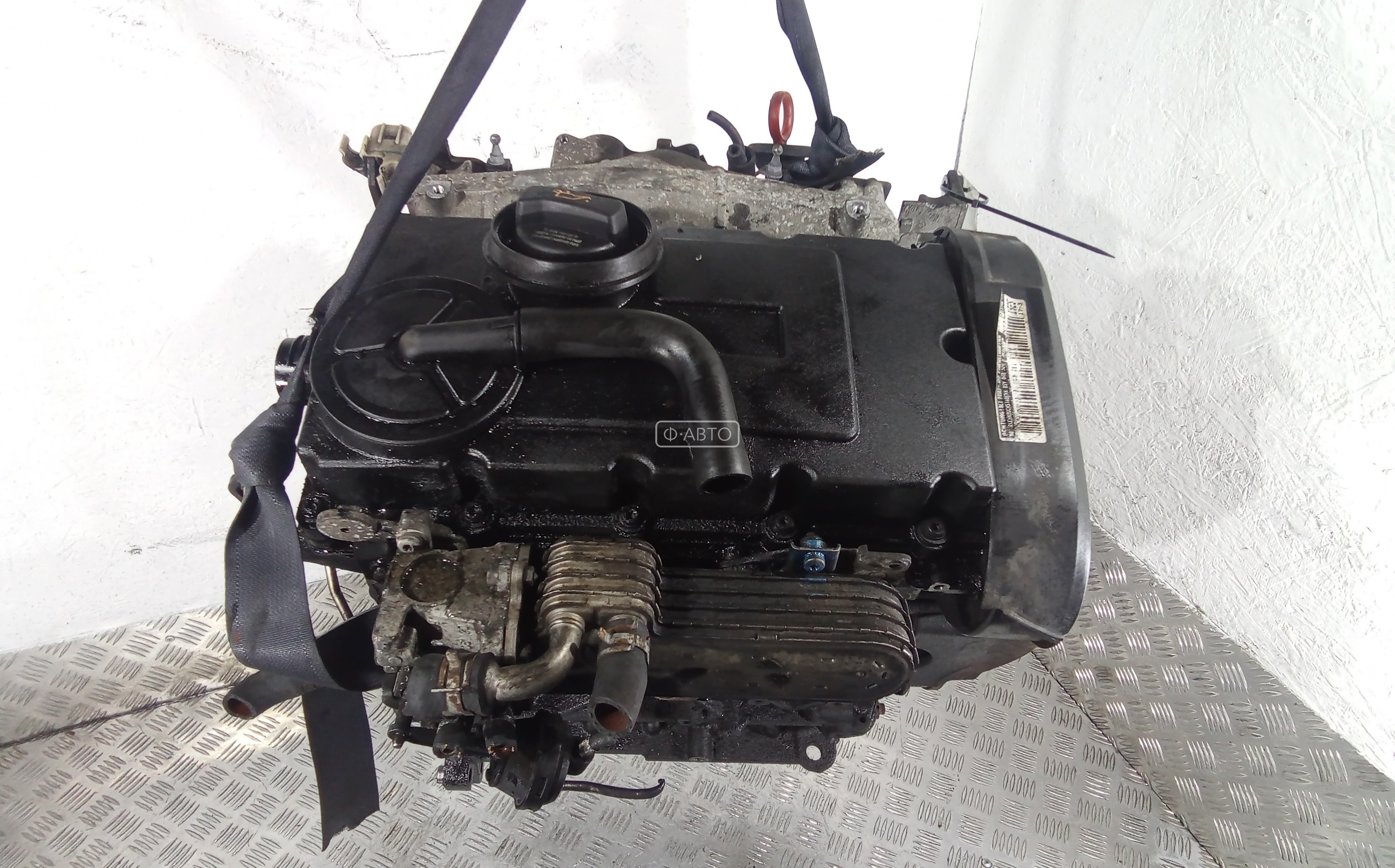 Двигатель (ДВС) Mitsubishi Outlander 2 купить в России