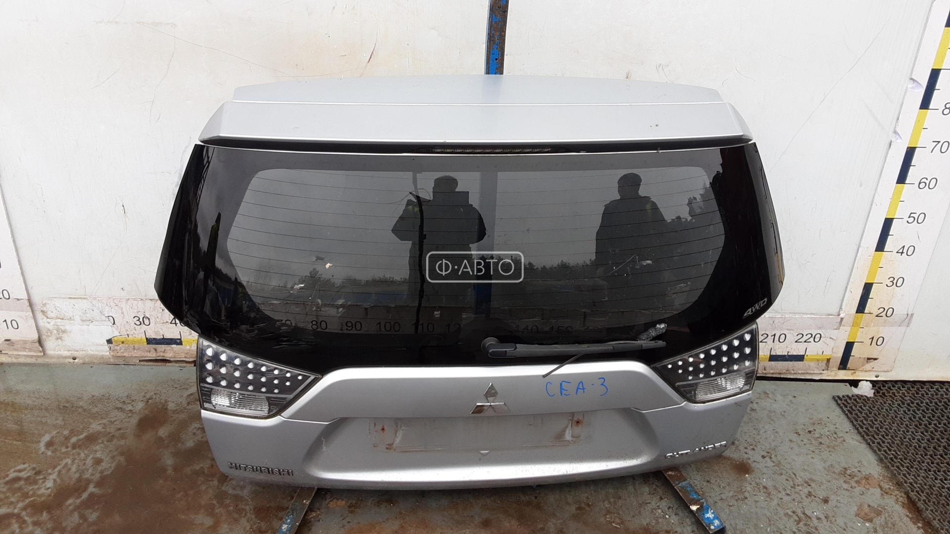Крышка (дверь) багажника Mitsubishi Outlander 2 купить в Беларуси