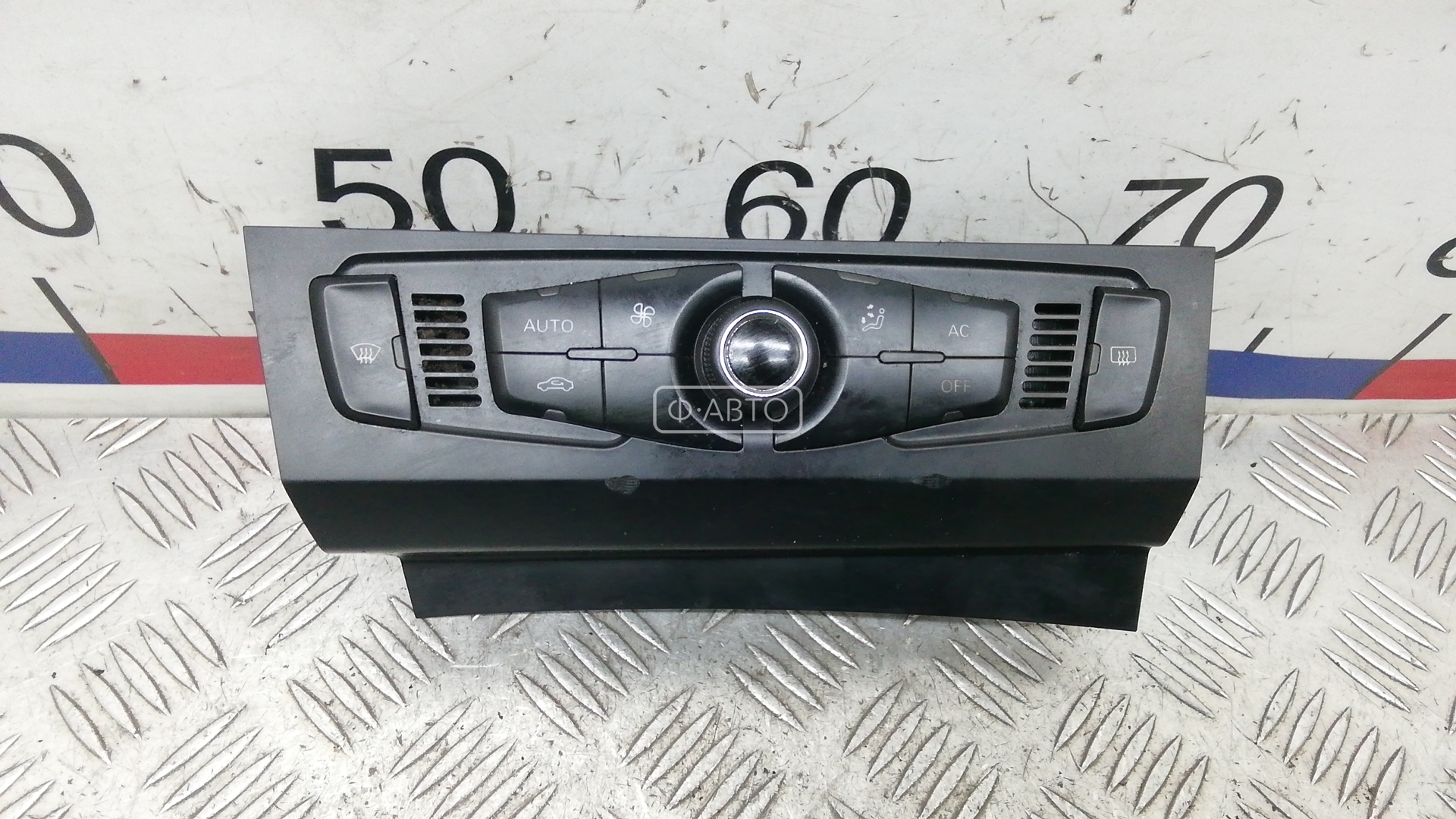 Переключатель отопителя (печки) Audi A4 B8 купить в Беларуси