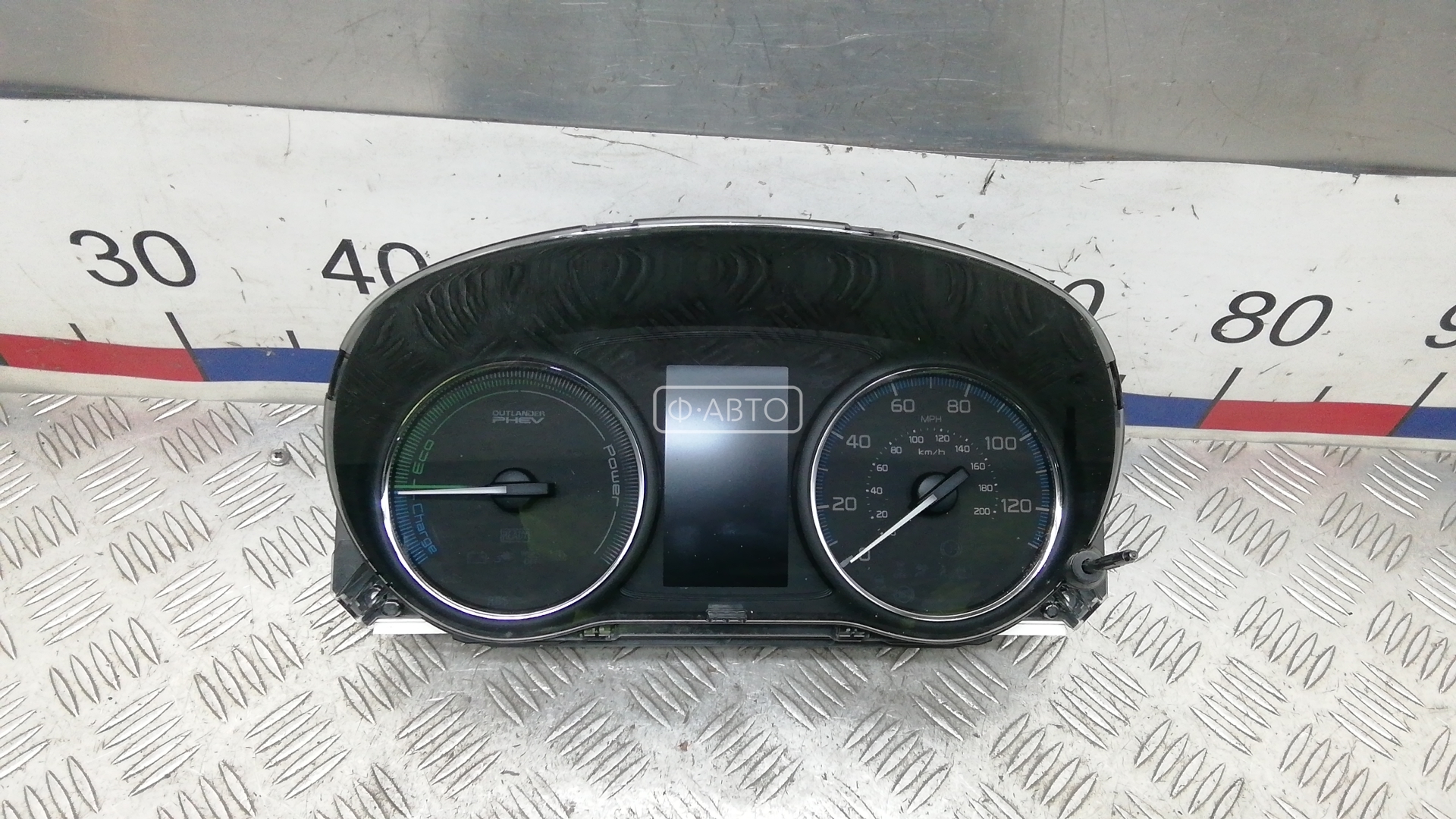 Щиток приборов (приборная панель) - Mitsubishi Outlander (2012-2015)