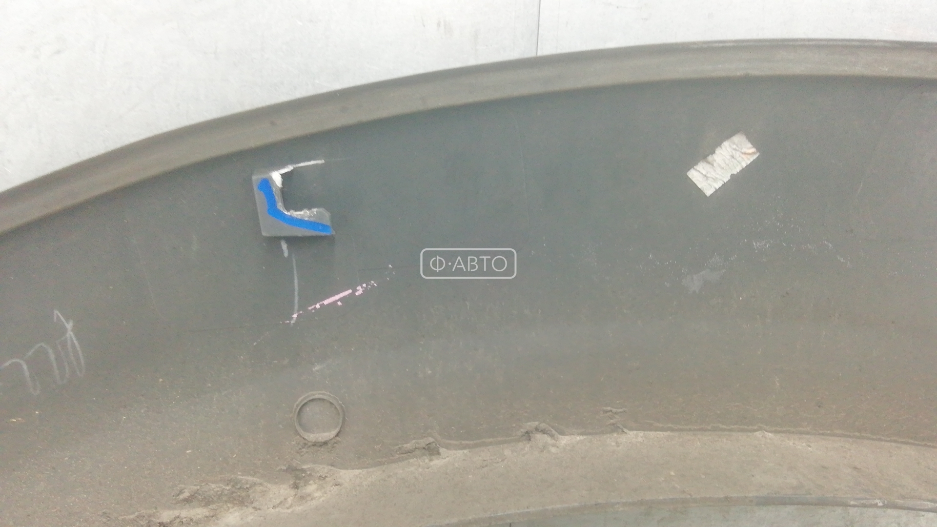 Накладка декоративная (молдинг) заднего правого крыла Mitsubishi L200 3 купить в Беларуси
