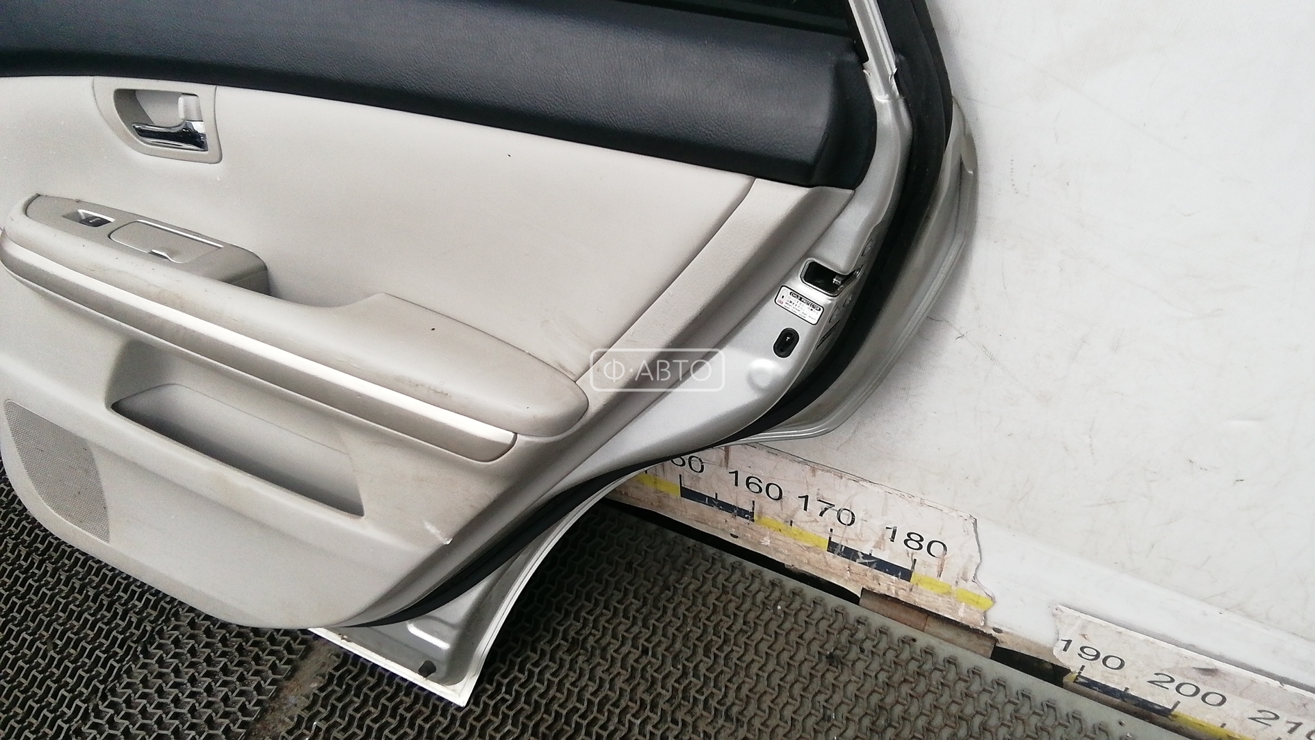Дверь задняя правая Lexus RX 1 (XU10) купить в Беларуси