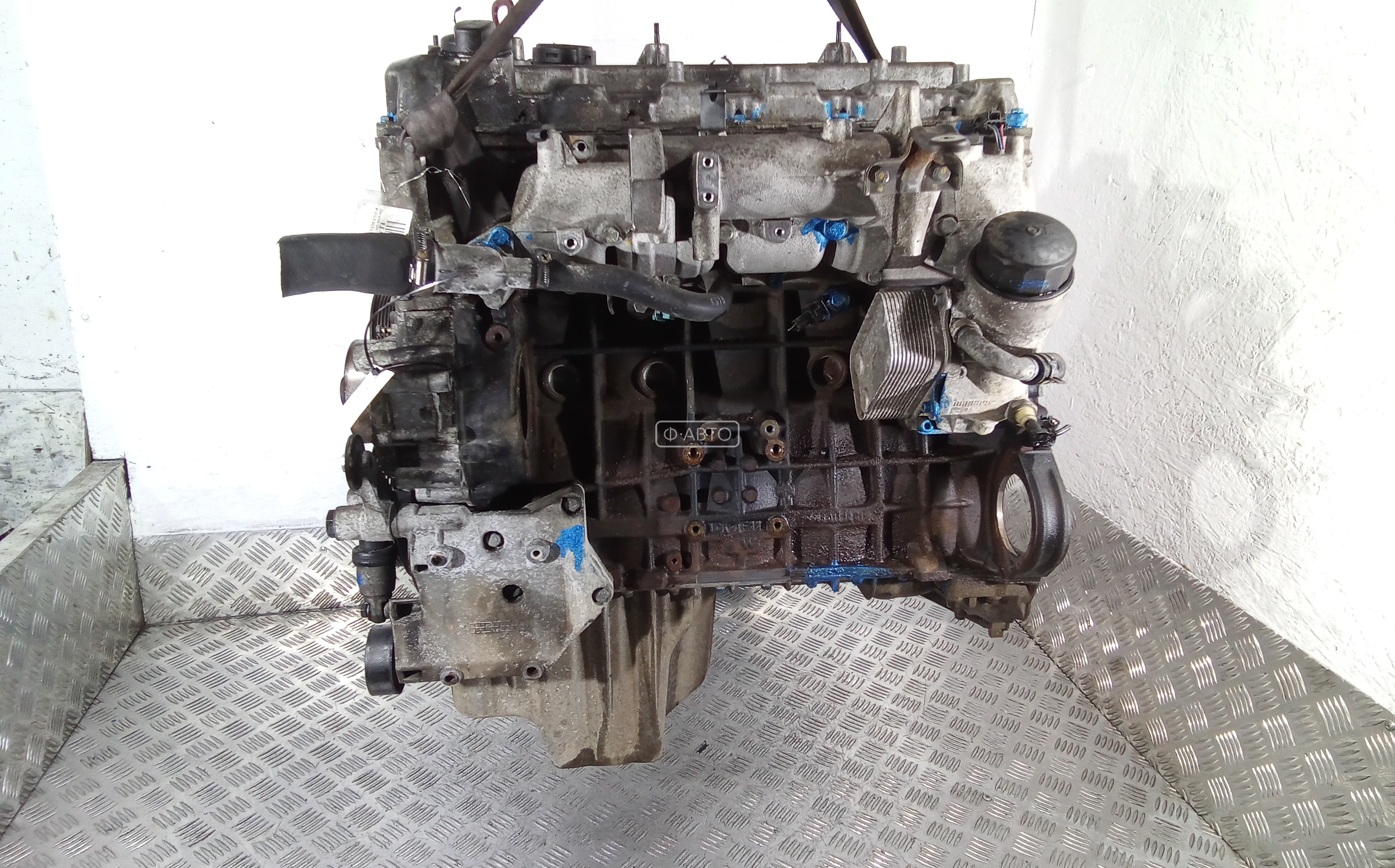 Двигатель (ДВС) SsangYong Rodius 1 купить в России