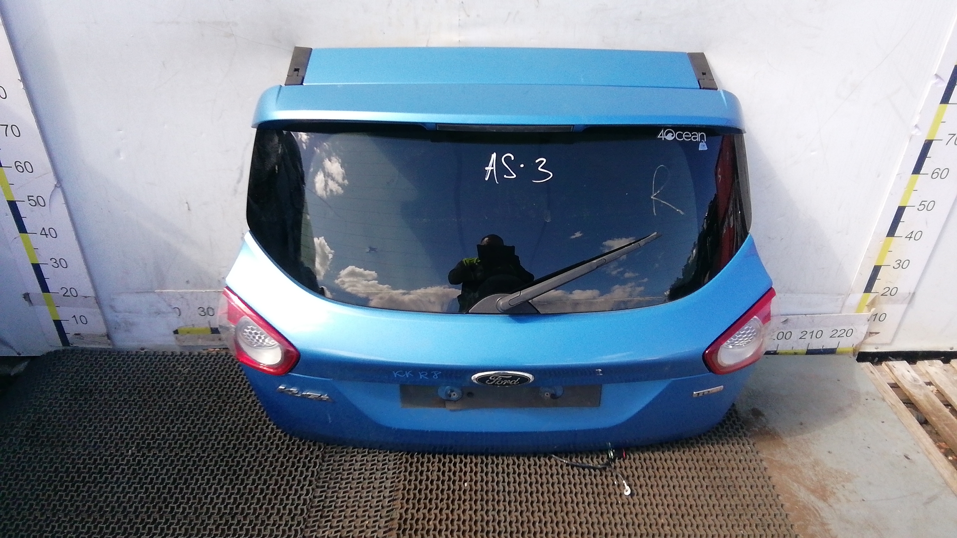 Крышка багажника - Ford Kuga (2008-2012)