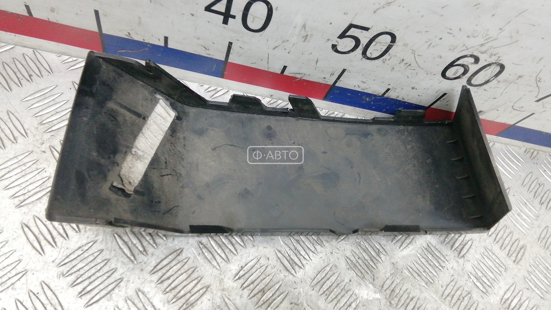 Накладка декоративная (молдинг) заднего правого крыла Volvo XC90 1 купить в Беларуси
