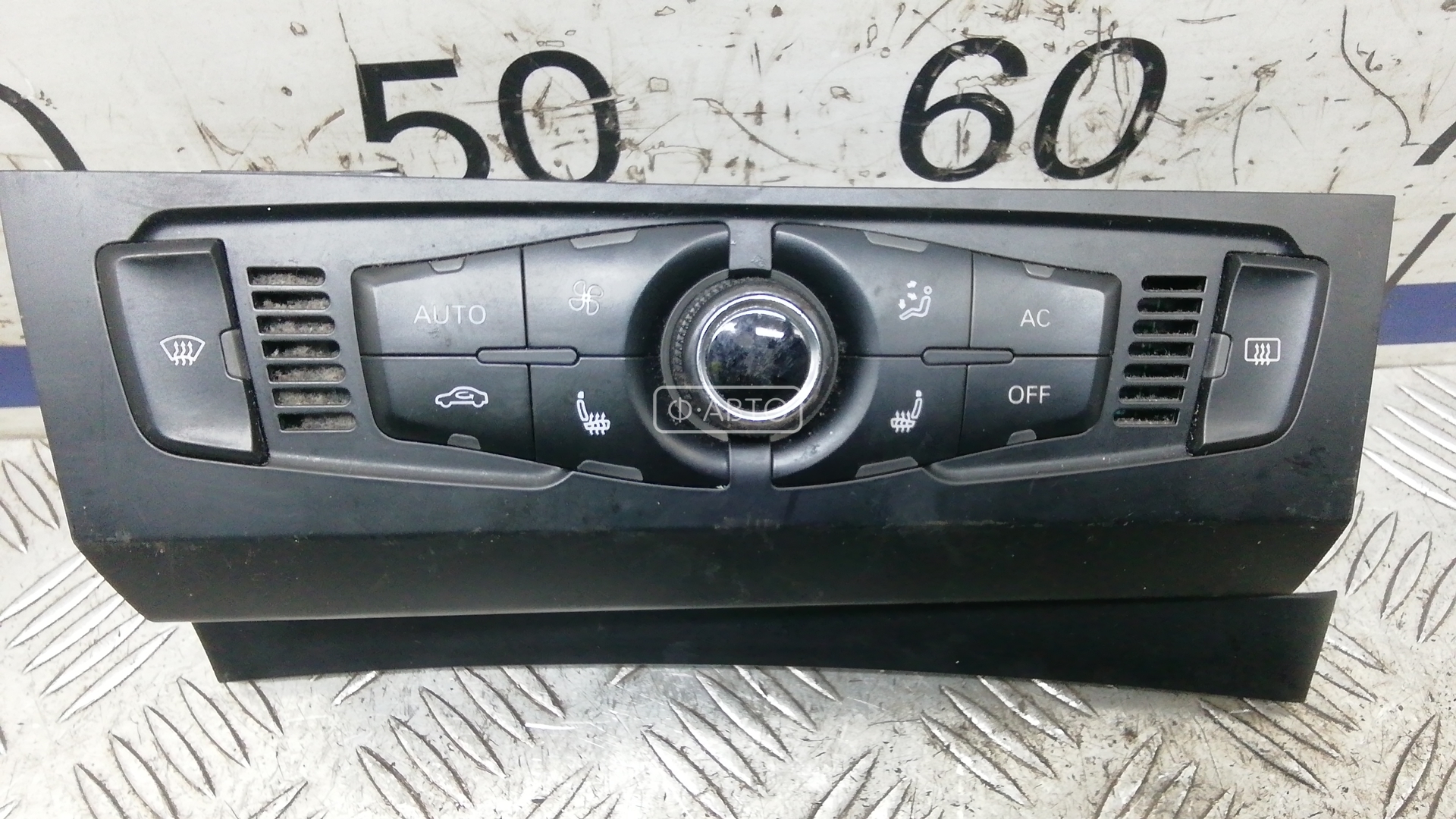 Переключатель отопителя (печки) Audi Q5 8R купить в России