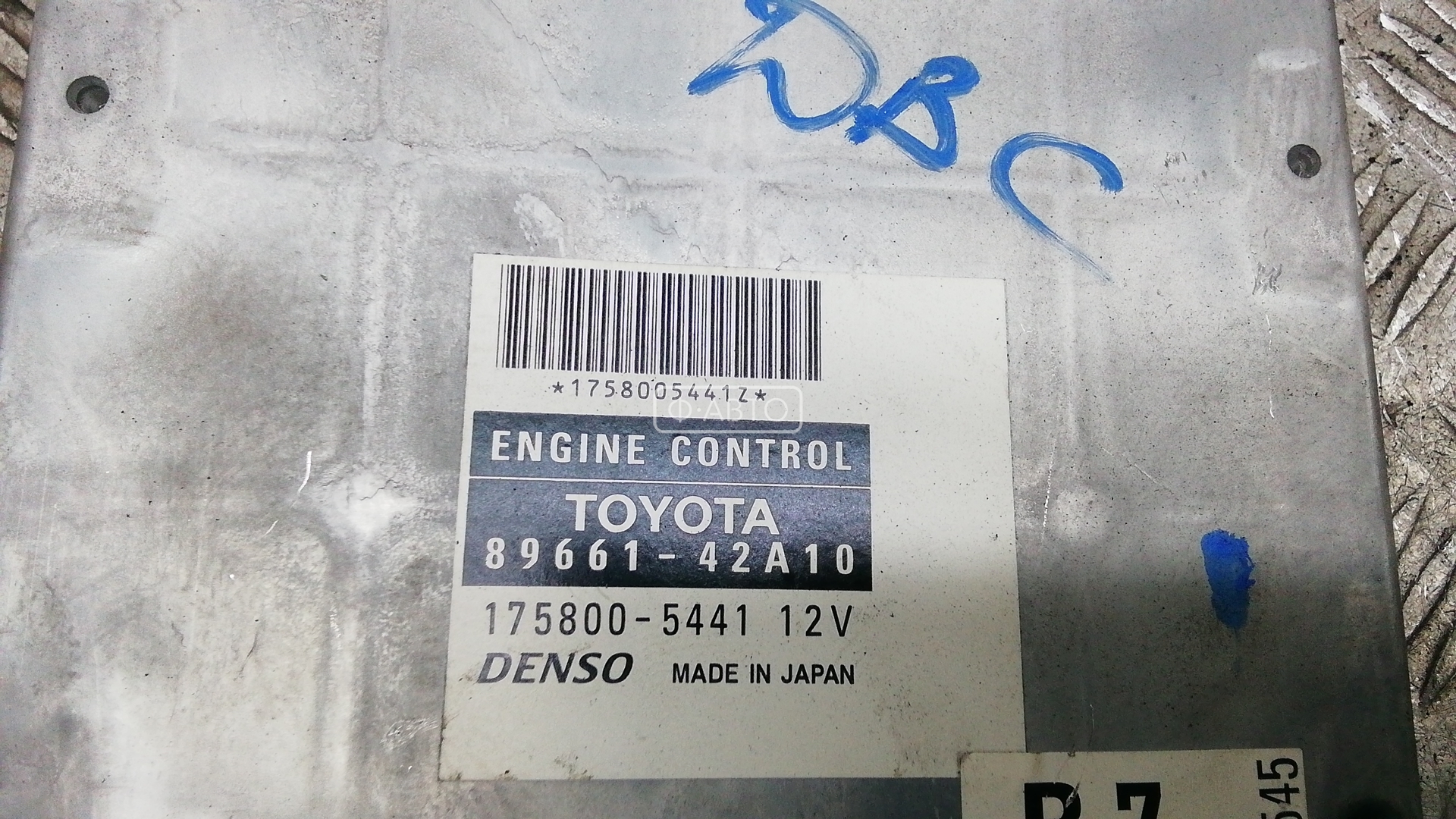 Блок управления двигателем Toyota Rav4 2 купить в России