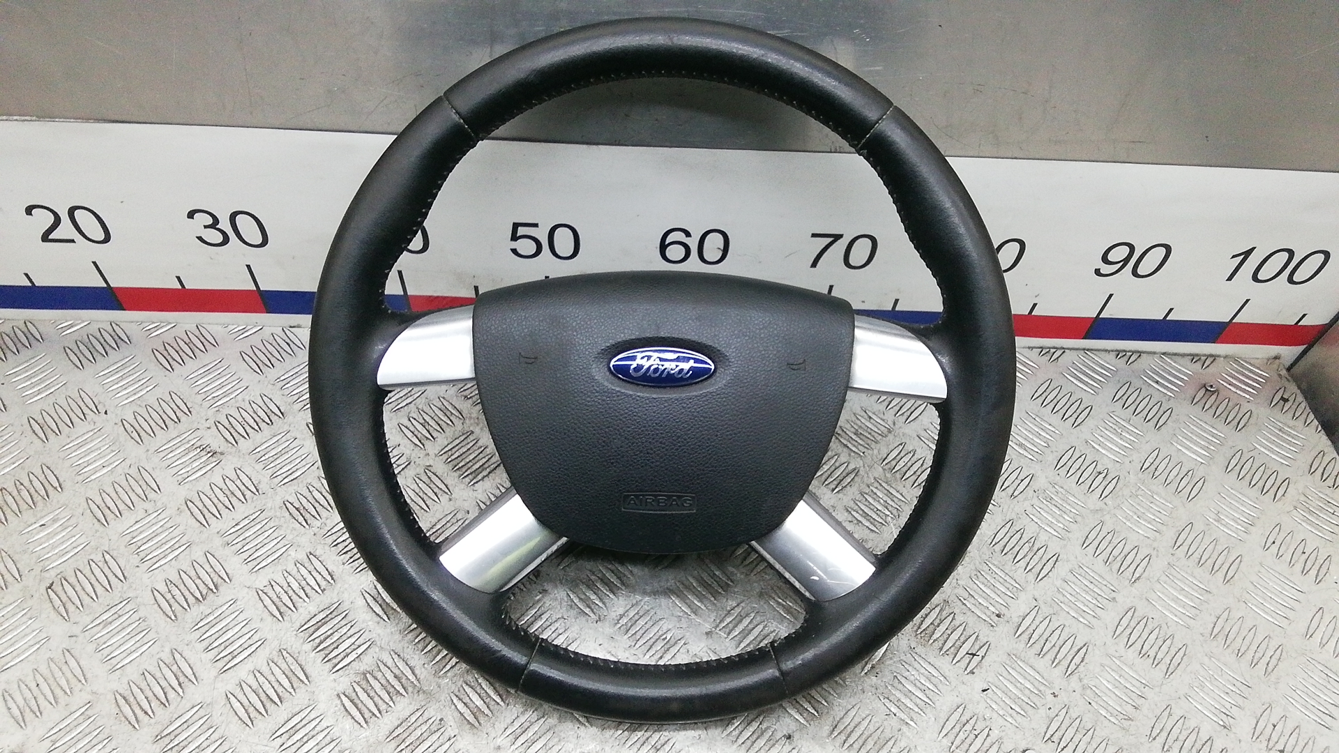 Руль - Ford Kuga (2008-2012)