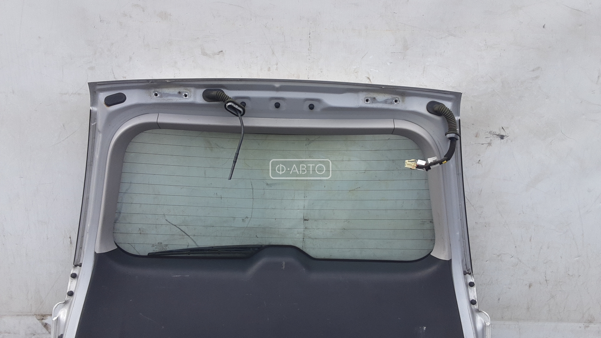 Крышка (дверь) багажника Kia Carens (FC) купить в Беларуси