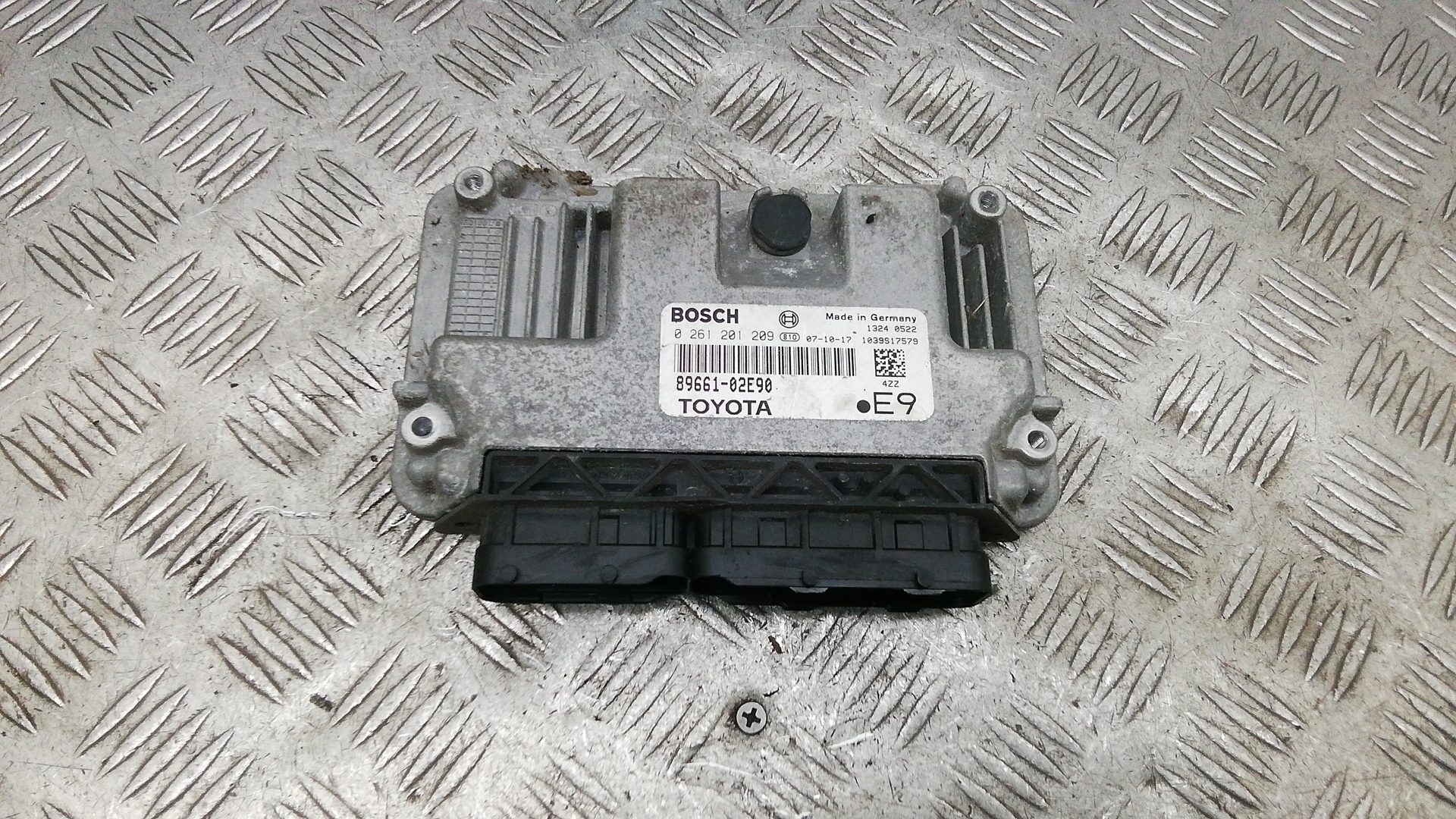Блок управления ЭБУ (двигателя) - Toyota Auris E15/E15UT (2006-2012)