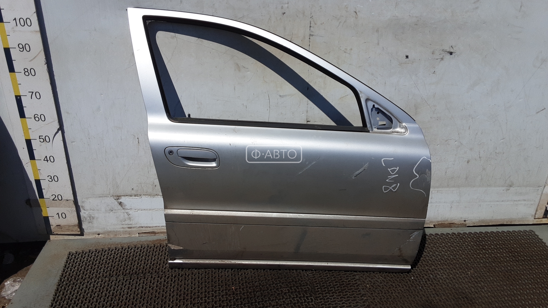 Дверь передняя правая Volvo V70 2 купить в Беларуси
