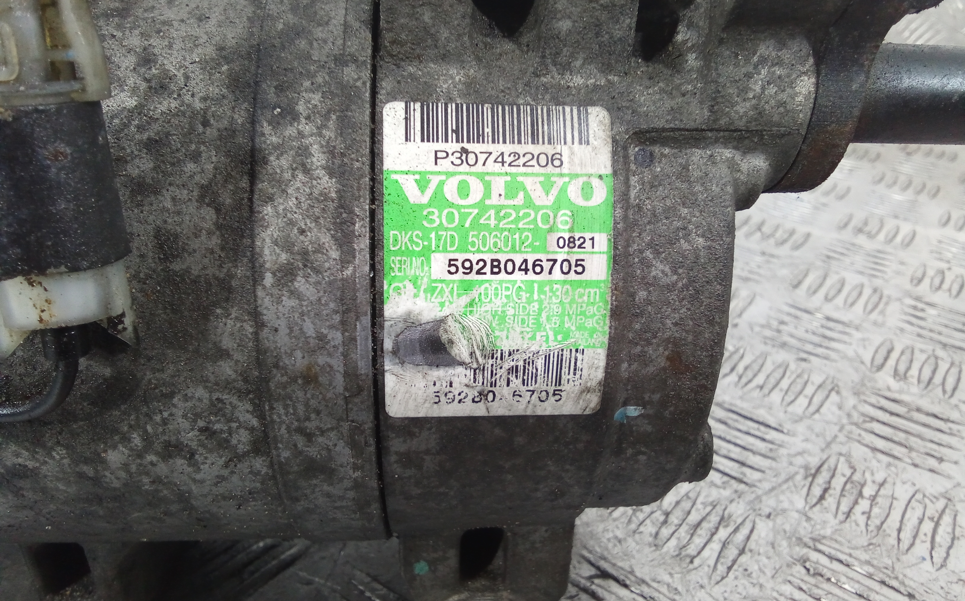 Компрессор кондиционера Volvo V70 2 купить в России