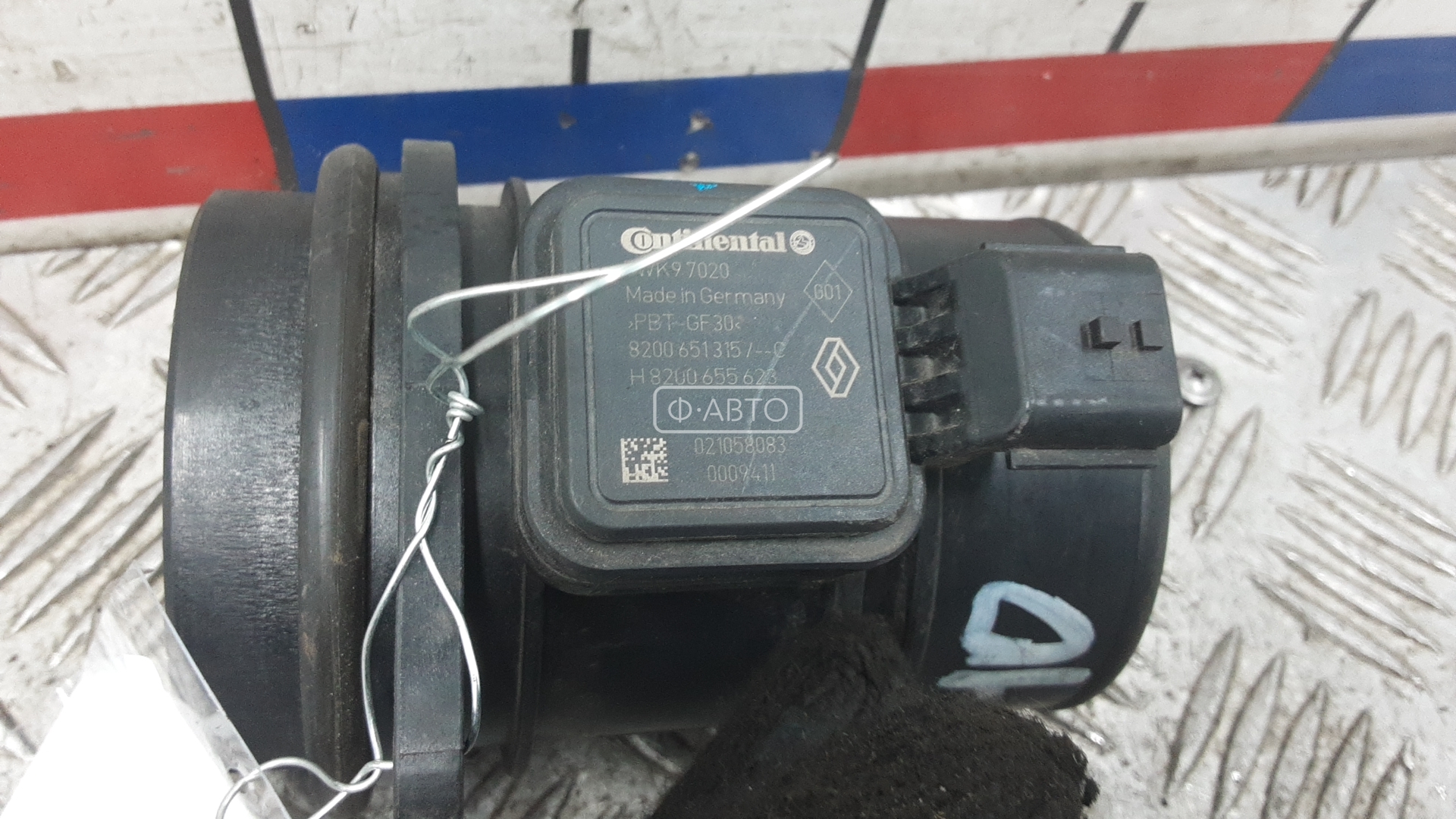 Расходомер воздуха (ДМРВ) Dacia Duster купить в Беларуси