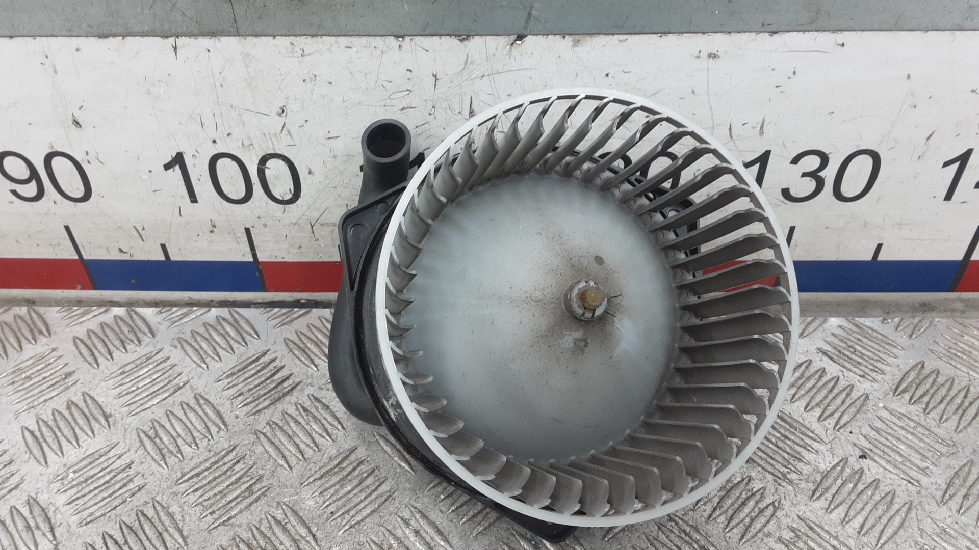 Моторчик печки (вентилятор отопителя) Mitsubishi L200 3 купить в Беларуси