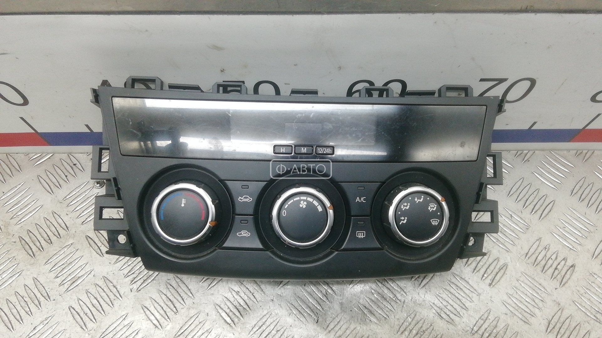 Блок управления климат-контроля - Mazda 6 GJ (2012-2018)