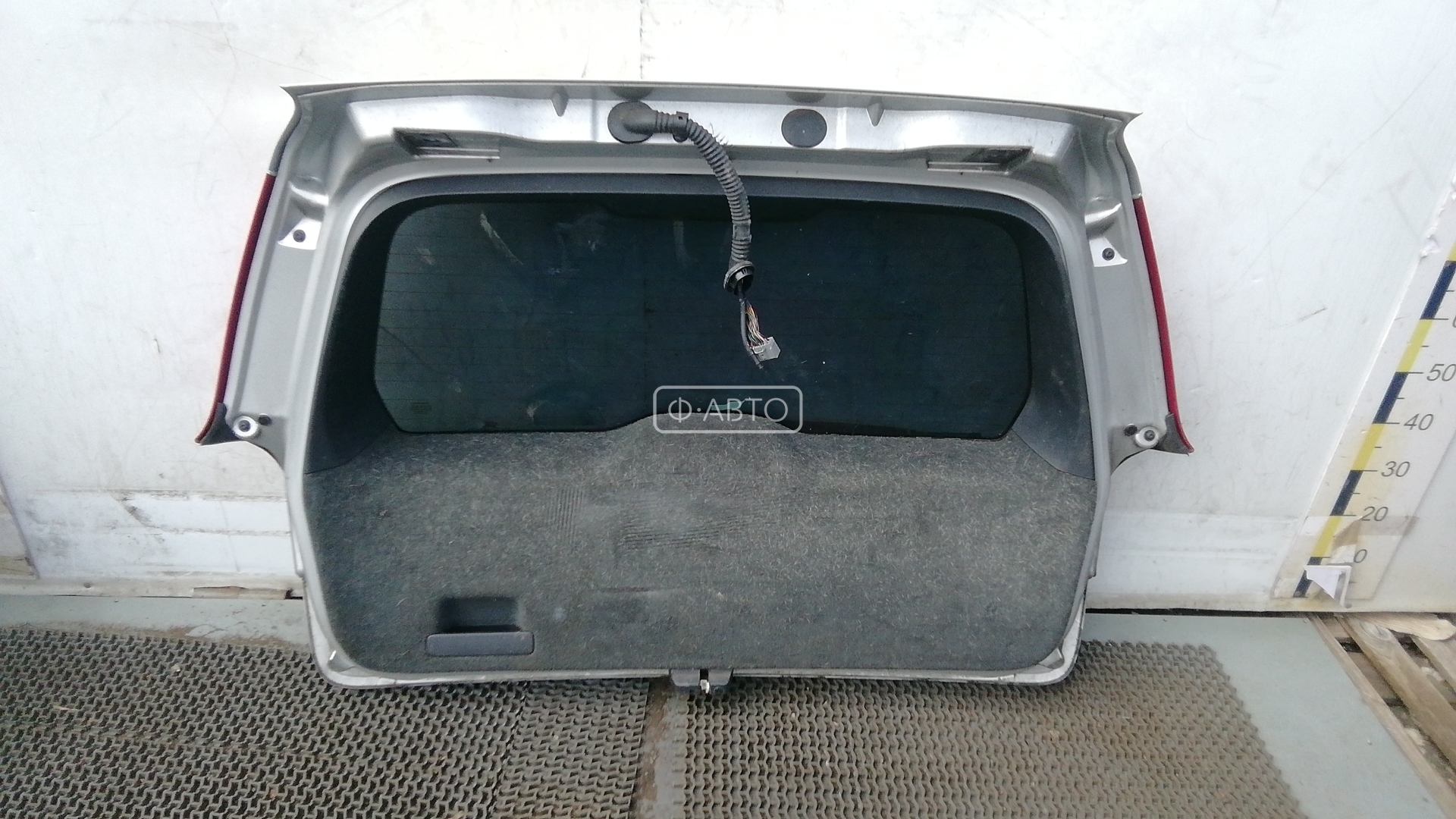 Крышка (дверь) багажника Volvo V70 2 купить в России