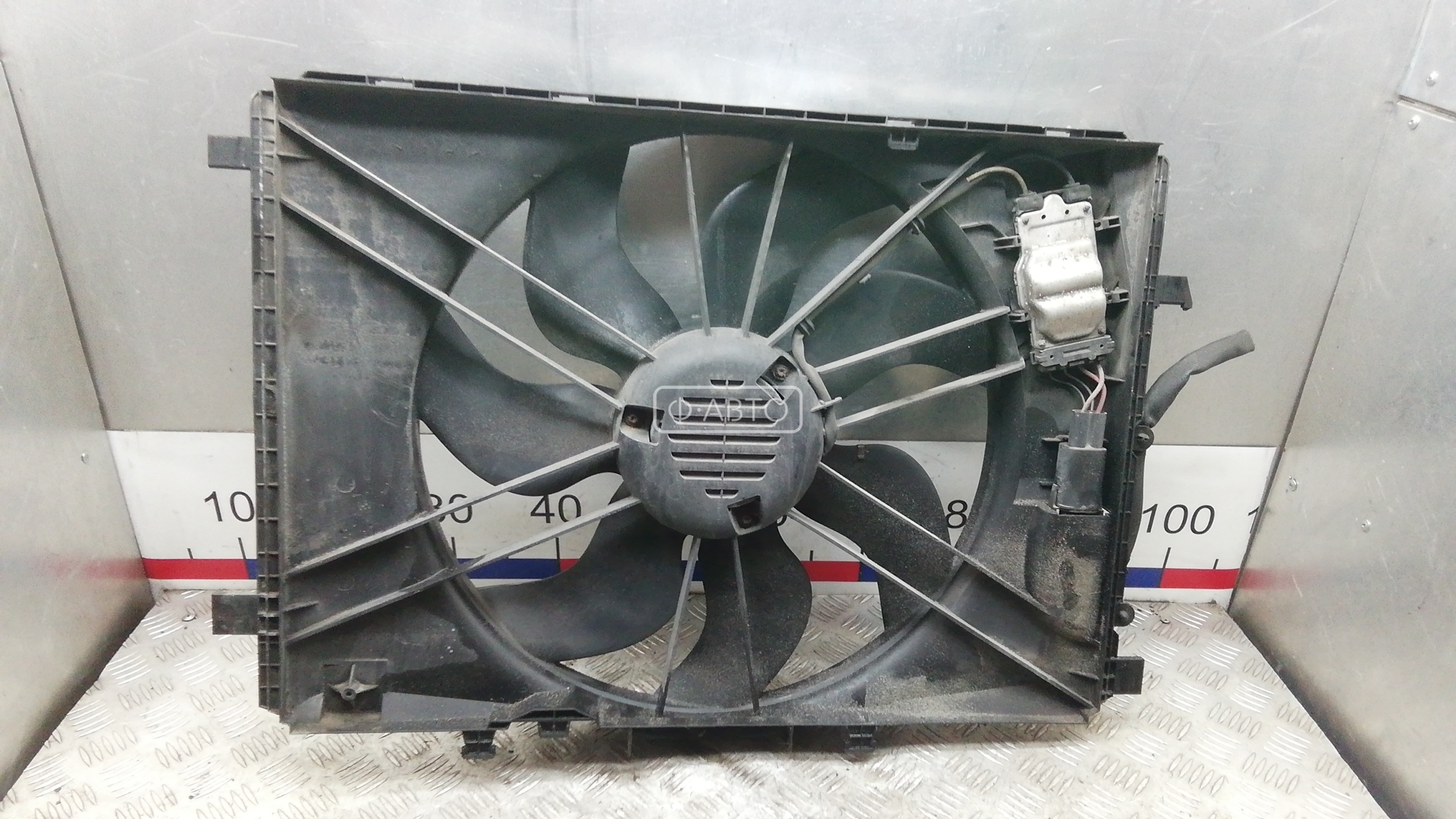 Вентилятор радиатора основного - Mercedes C W204 (2008-2015)