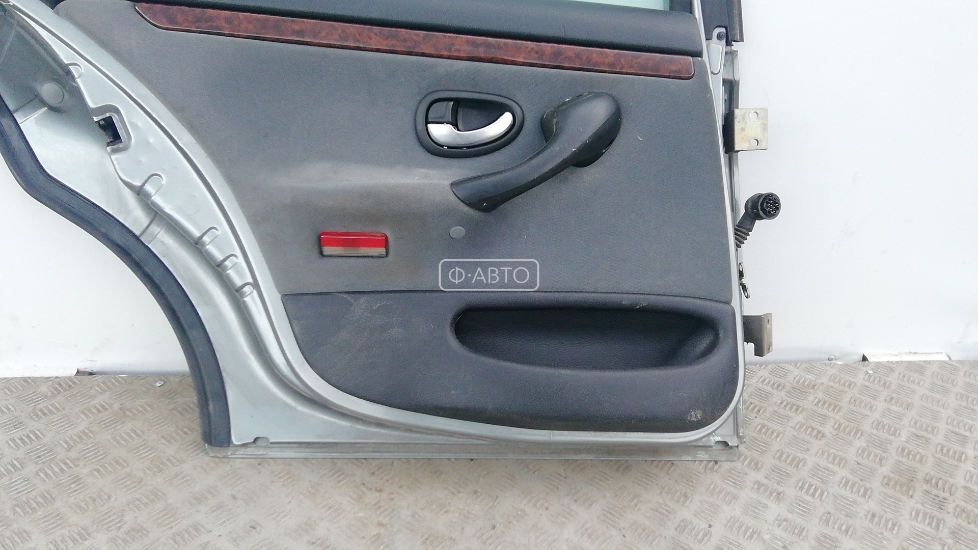 Дверь задняя левая Peugeot 406 купить в Беларуси