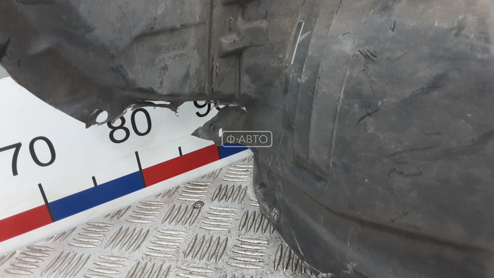 Подкрылок (защита крыла) передний левый BMW 3-Series (E46) купить в Беларуси