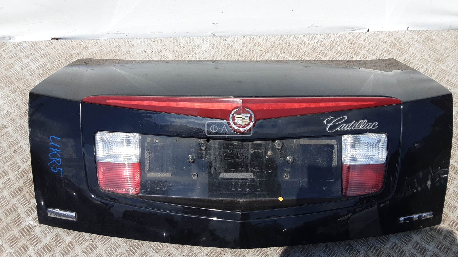 Крышка багажника - Cadillac CTS (2002-2007)
