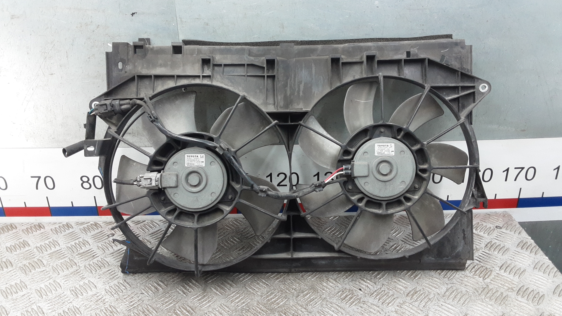 Вентилятор радиатора основного Toyota Corolla Verso купить в России