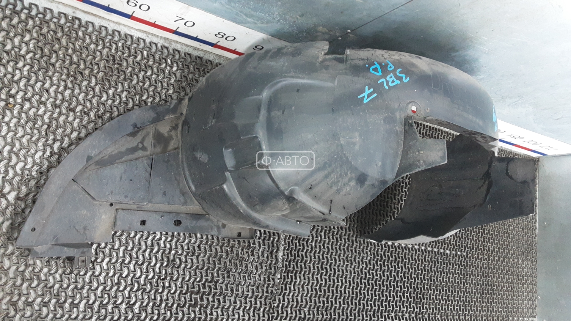 Подкрылок (защита крыла) передний правый Citroen C3 1 купить в России