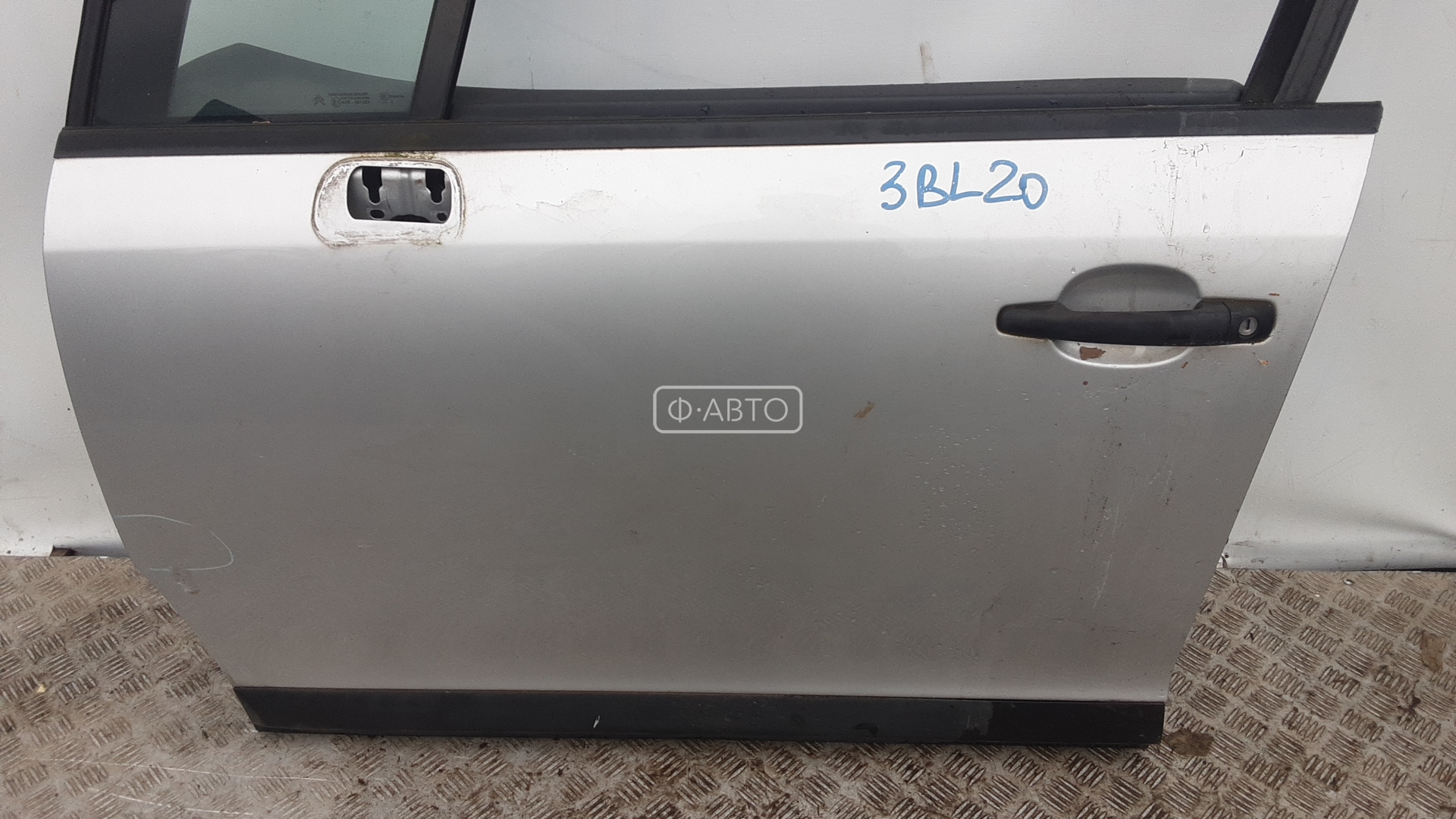 Дверь передняя левая Citroen C4 1 купить в Беларуси
