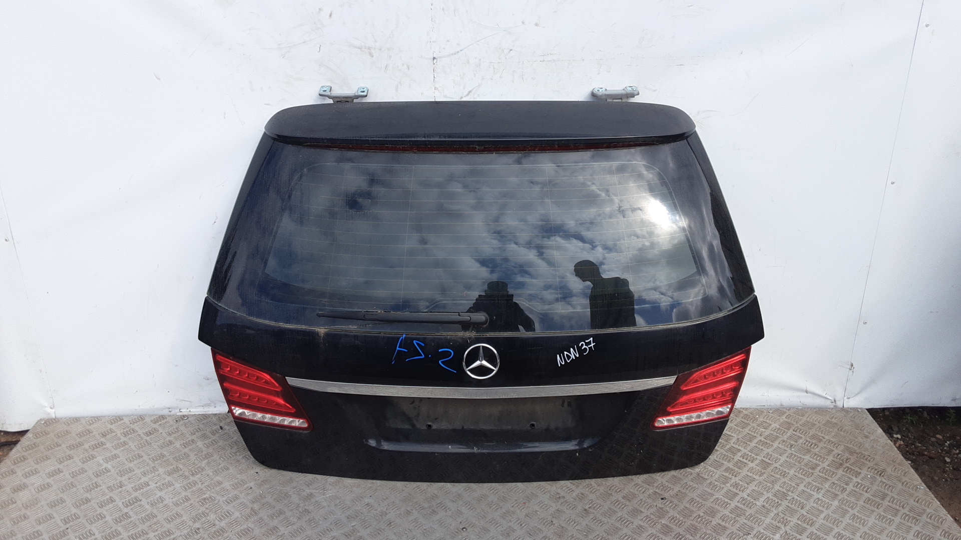 Крышка багажника - Mercedes E W212 (2009-2013)