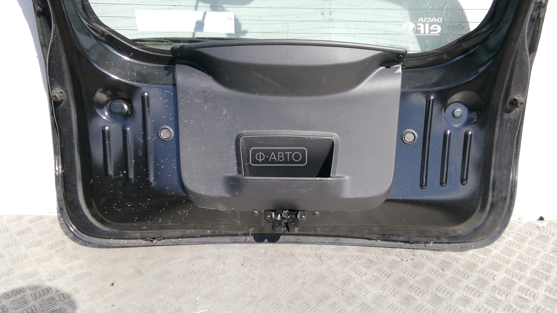 Крышка (дверь) багажника Dacia Duster купить в Беларуси