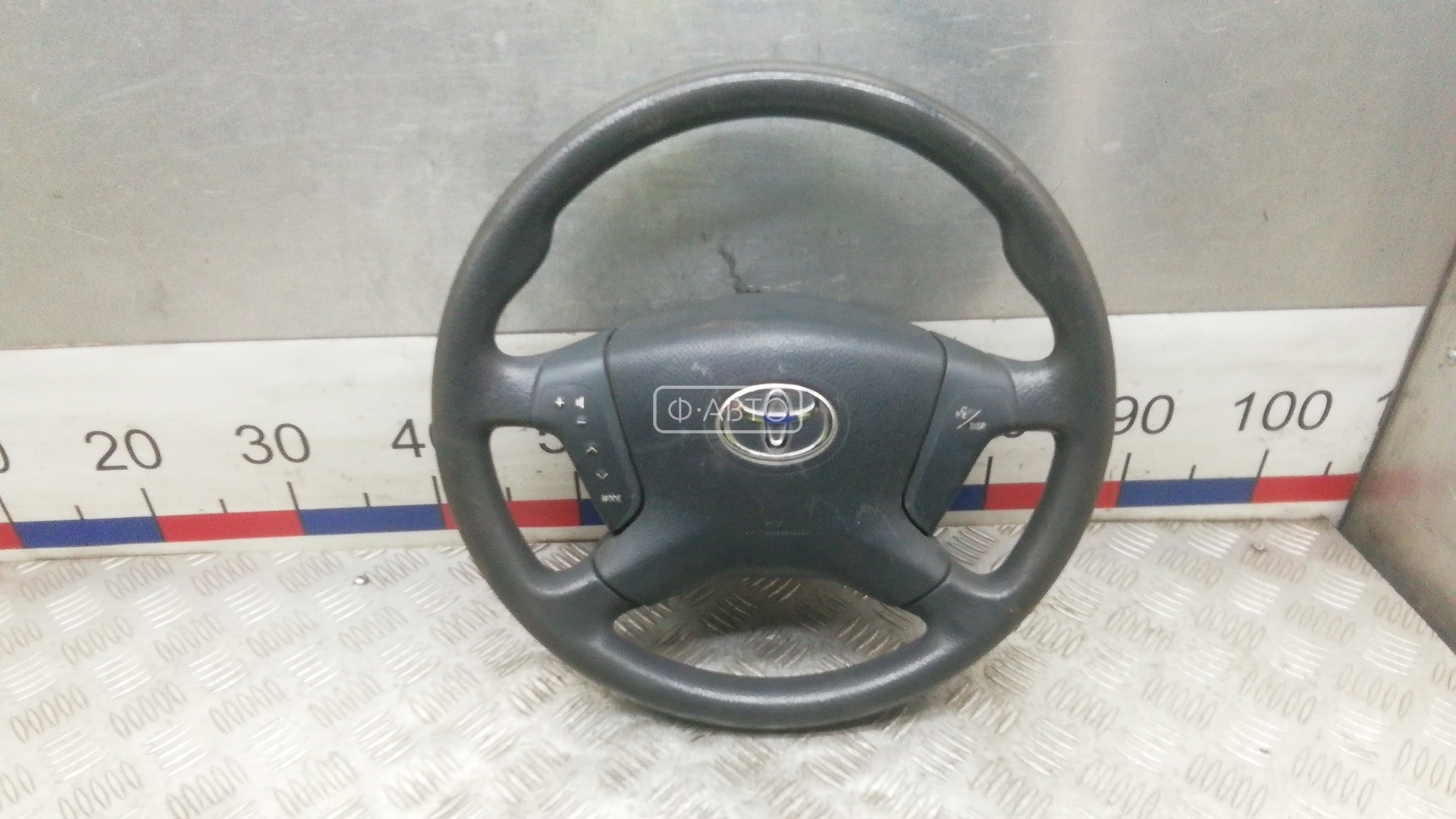 Руль Toyota Avensis 1 (T220) купить в России