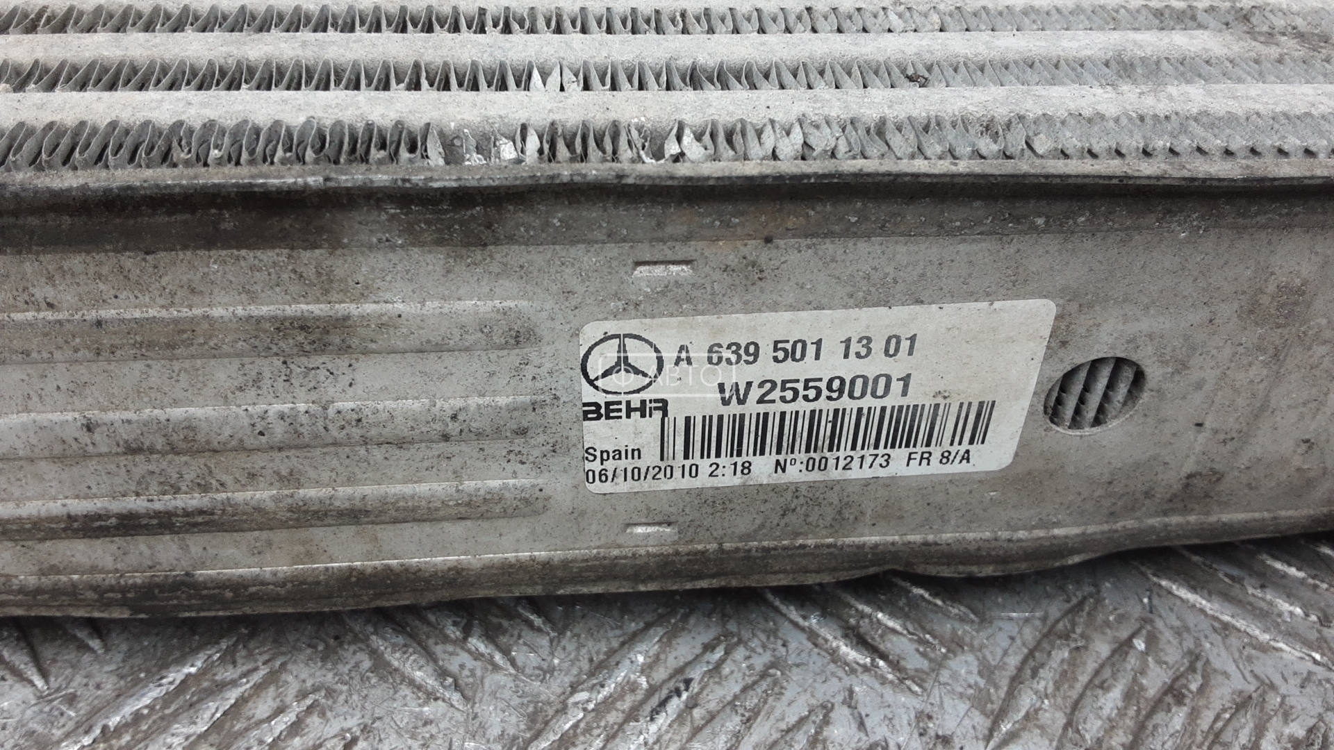 Интеркулер (радиатор интеркулера) Mercedes Vito (W639) купить в России