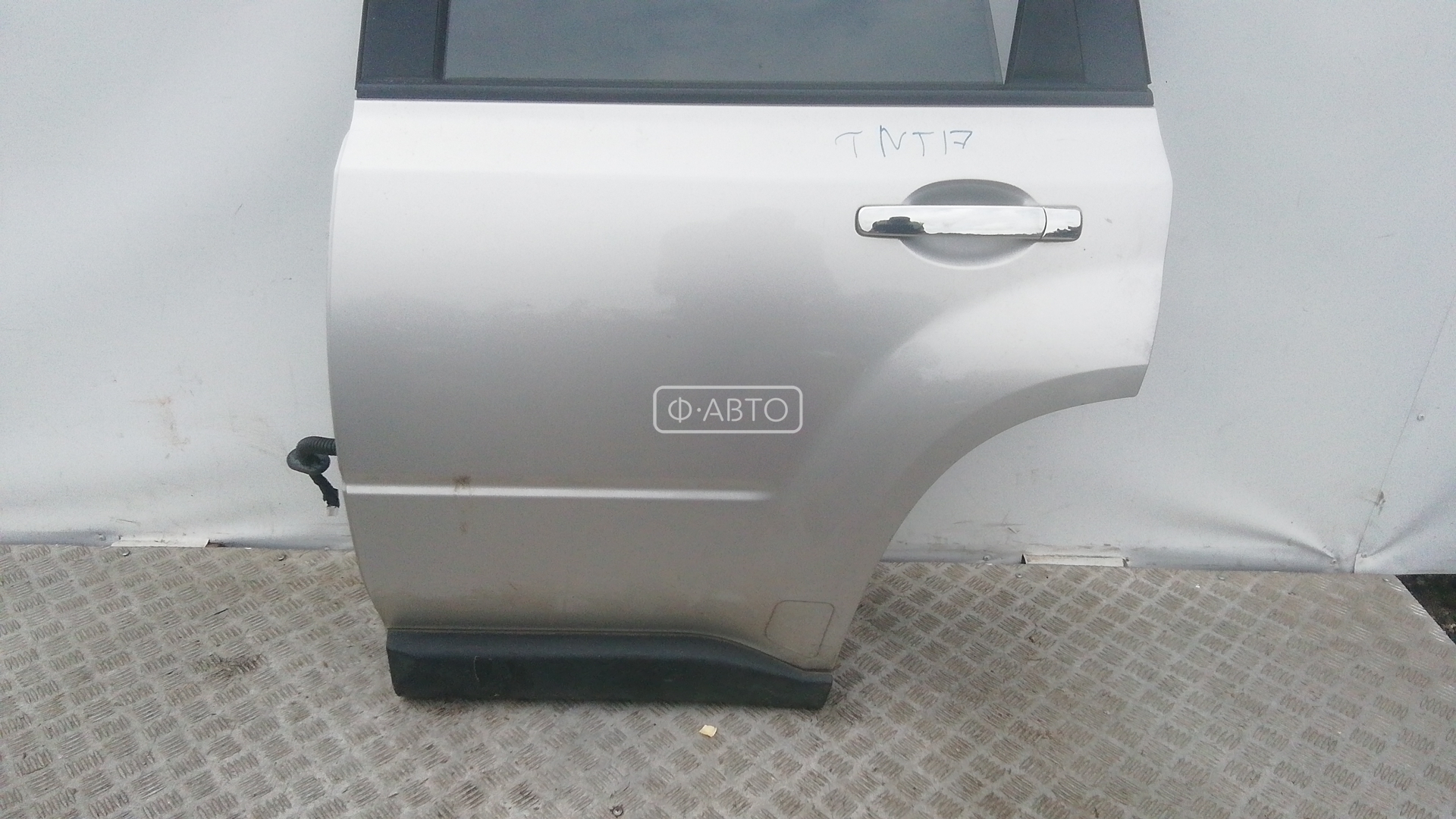 Дверь задняя левая Nissan X-Trail T30 купить в Беларуси