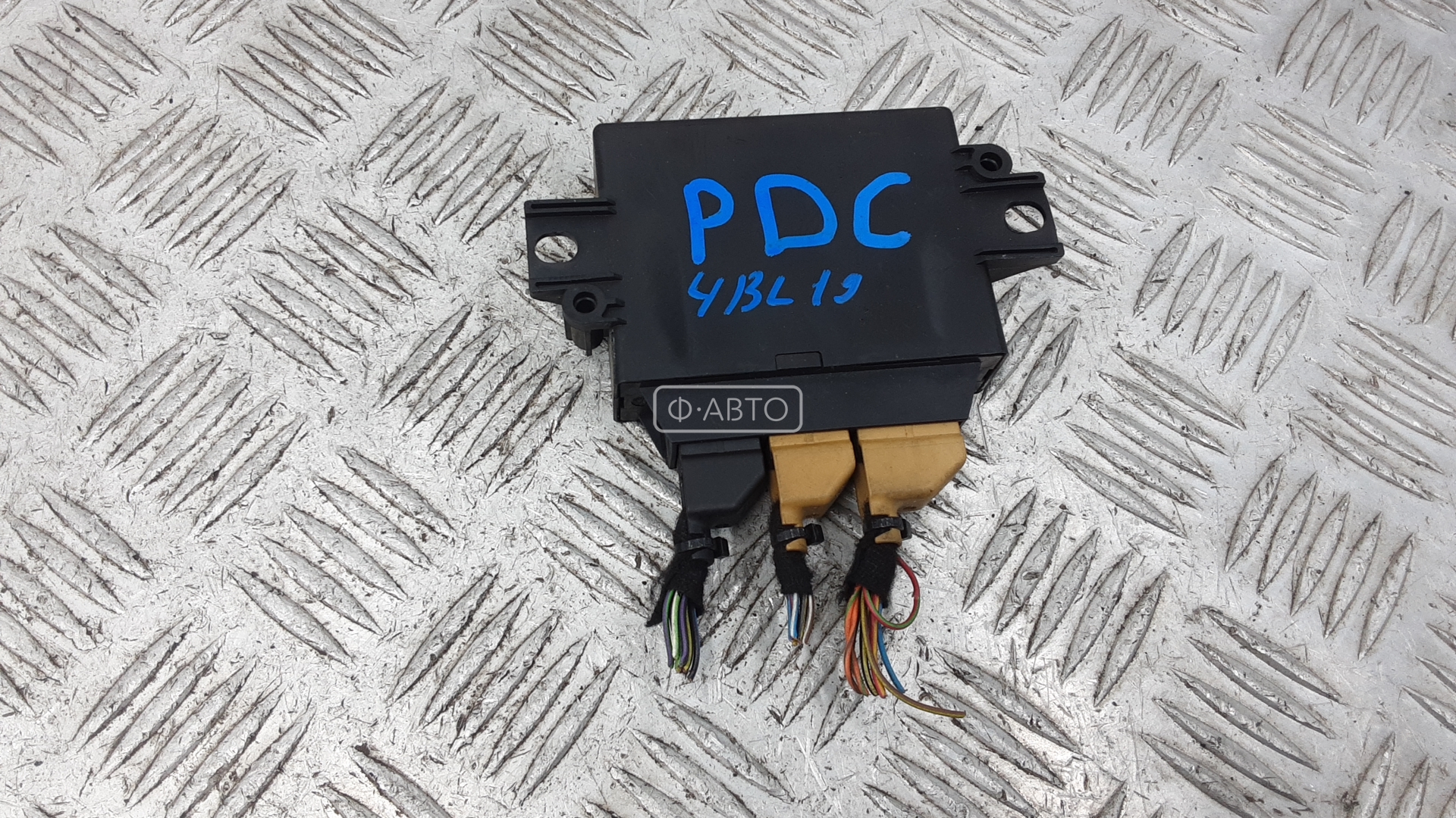 Блок PDC (парктроников) AUDI A8