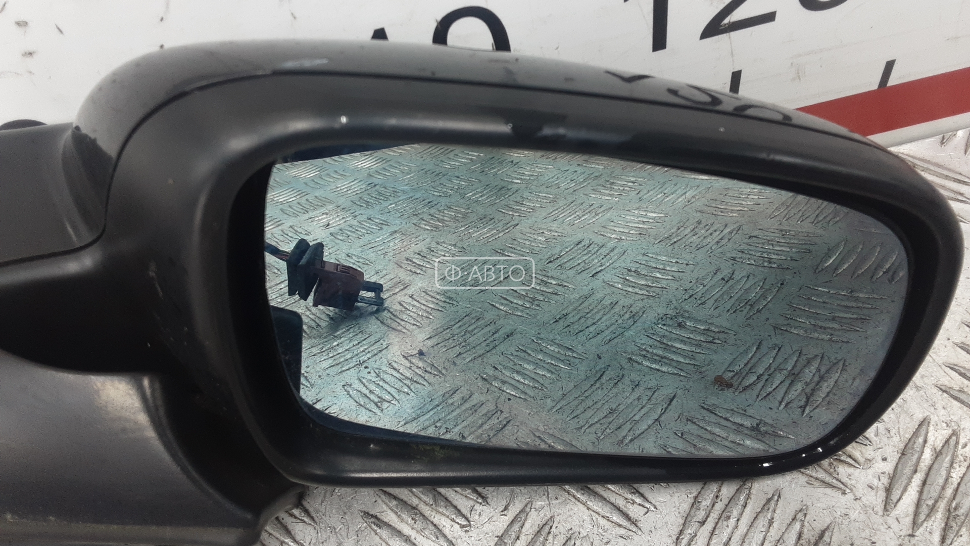 Зеркало боковое правое Peugeot 407 купить в России
