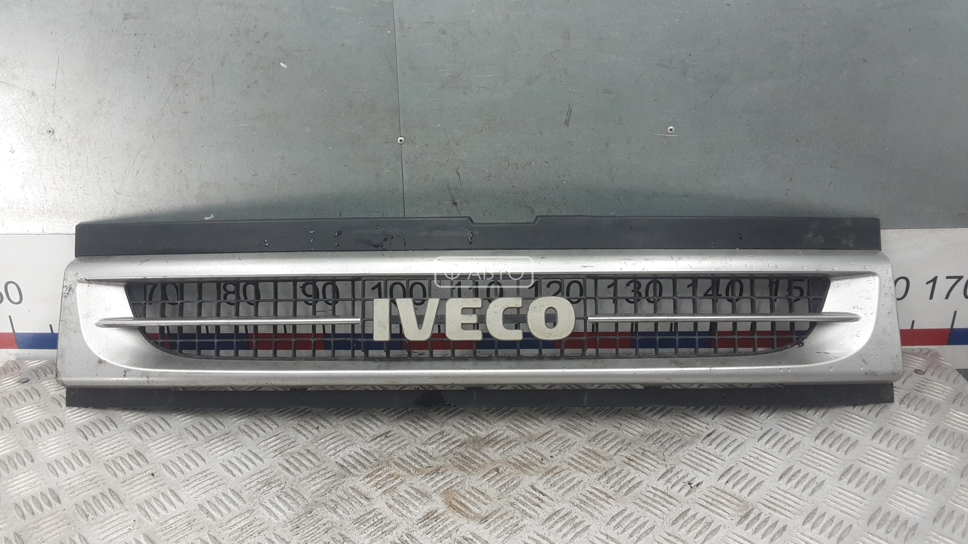 Решетка радиатора (капота) - Iveco Daily 3 (2000-2006)