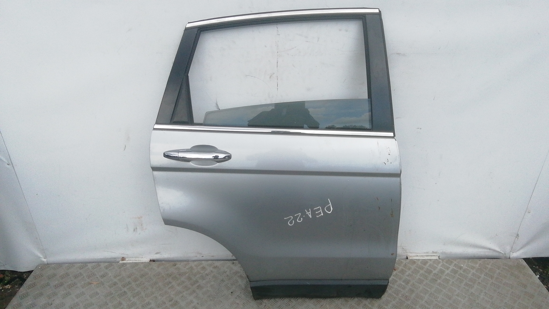 Дверь задняя правая Honda CRV 3 купить в России
