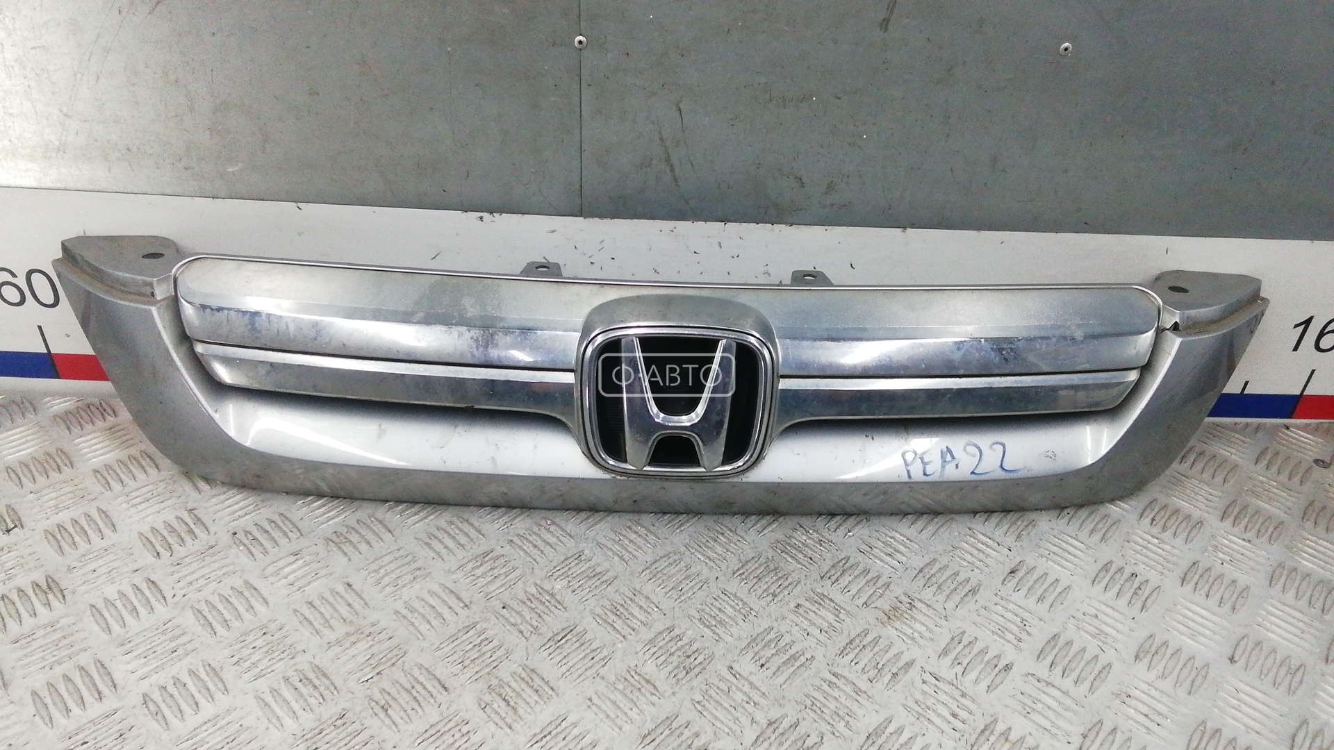 Решетка радиатора Honda CR-V 3 купить в Беларуси