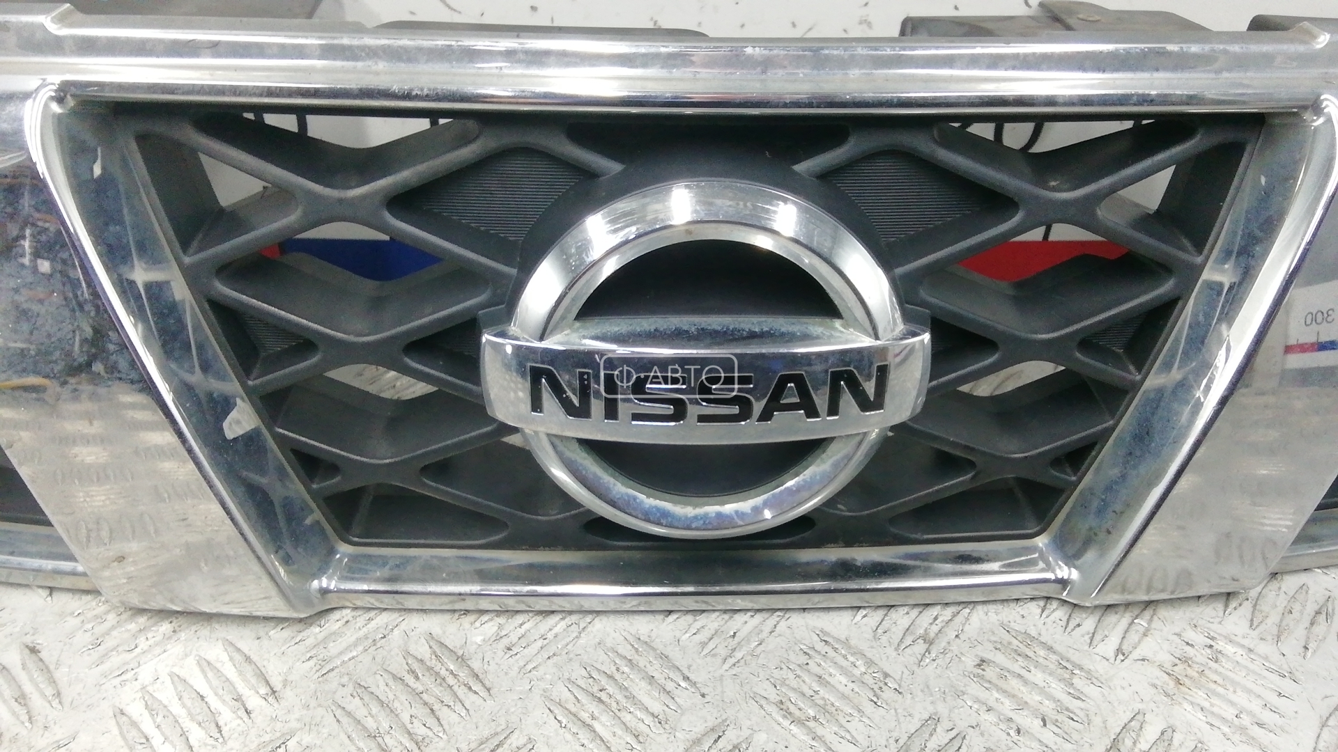 Решетка радиатора Nissan X-Trail T30 купить в Беларуси
