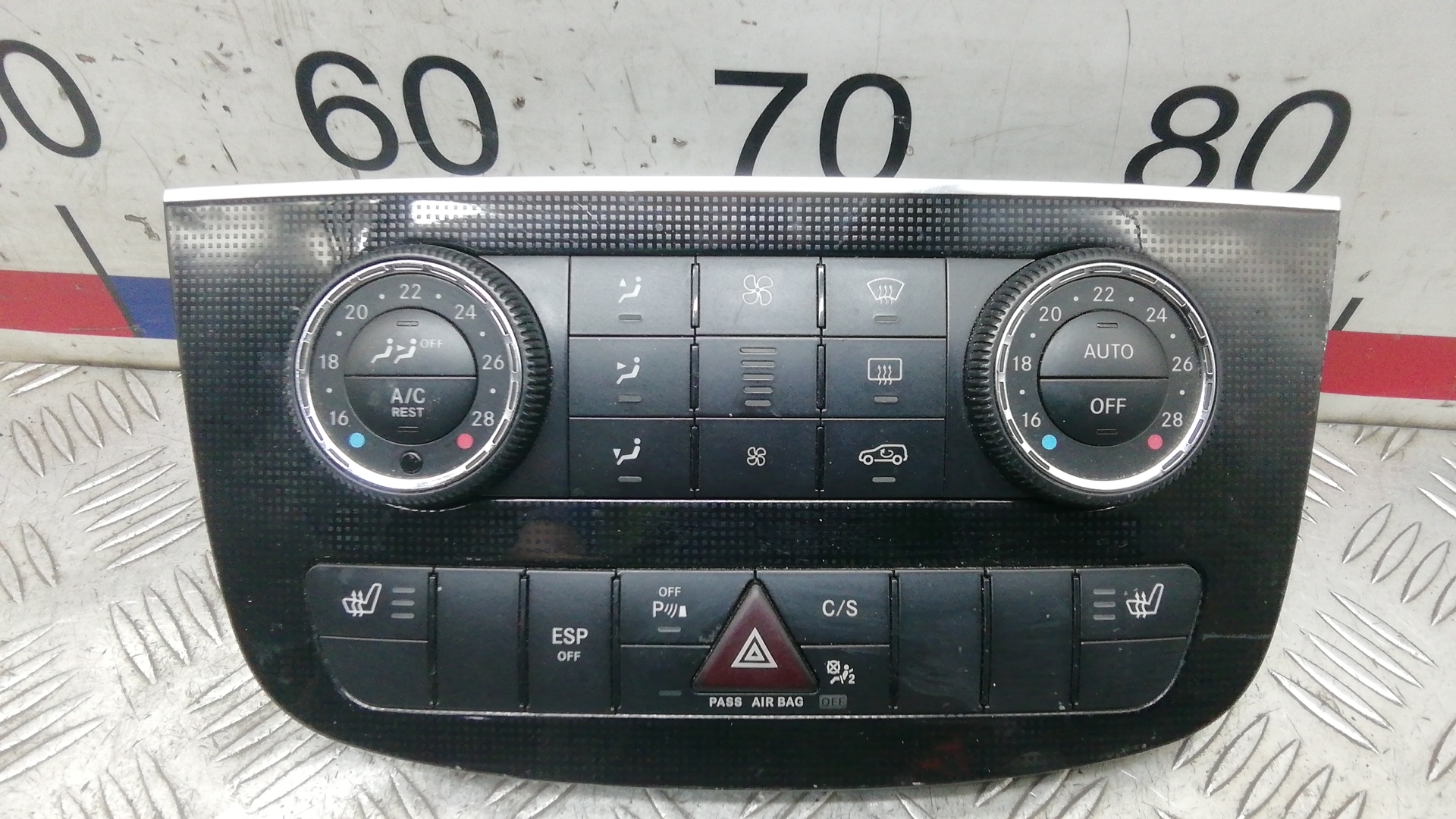 Блок управления климат-контроля - Mercedes R W251 (2005-2010)