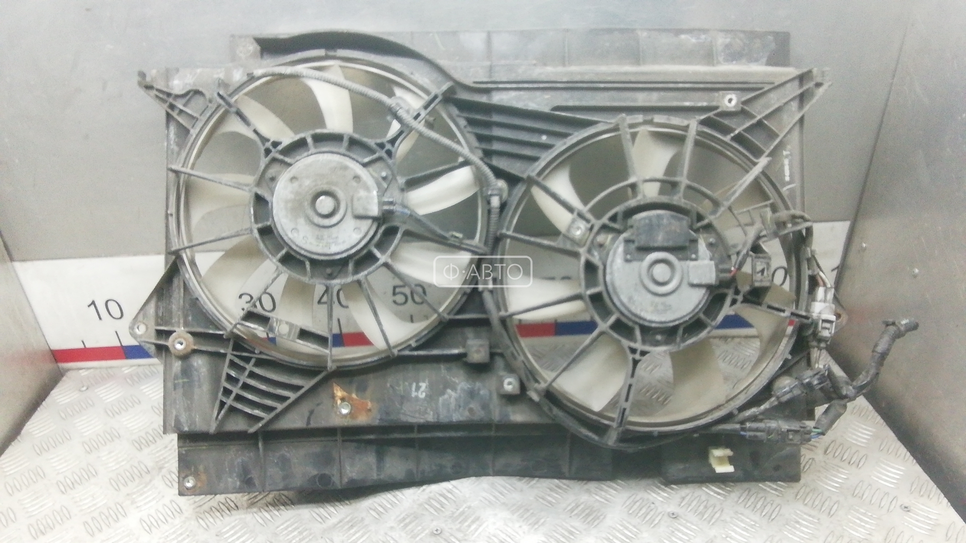 Вентилятор радиатора основного - Toyota Verso (2009-2018)