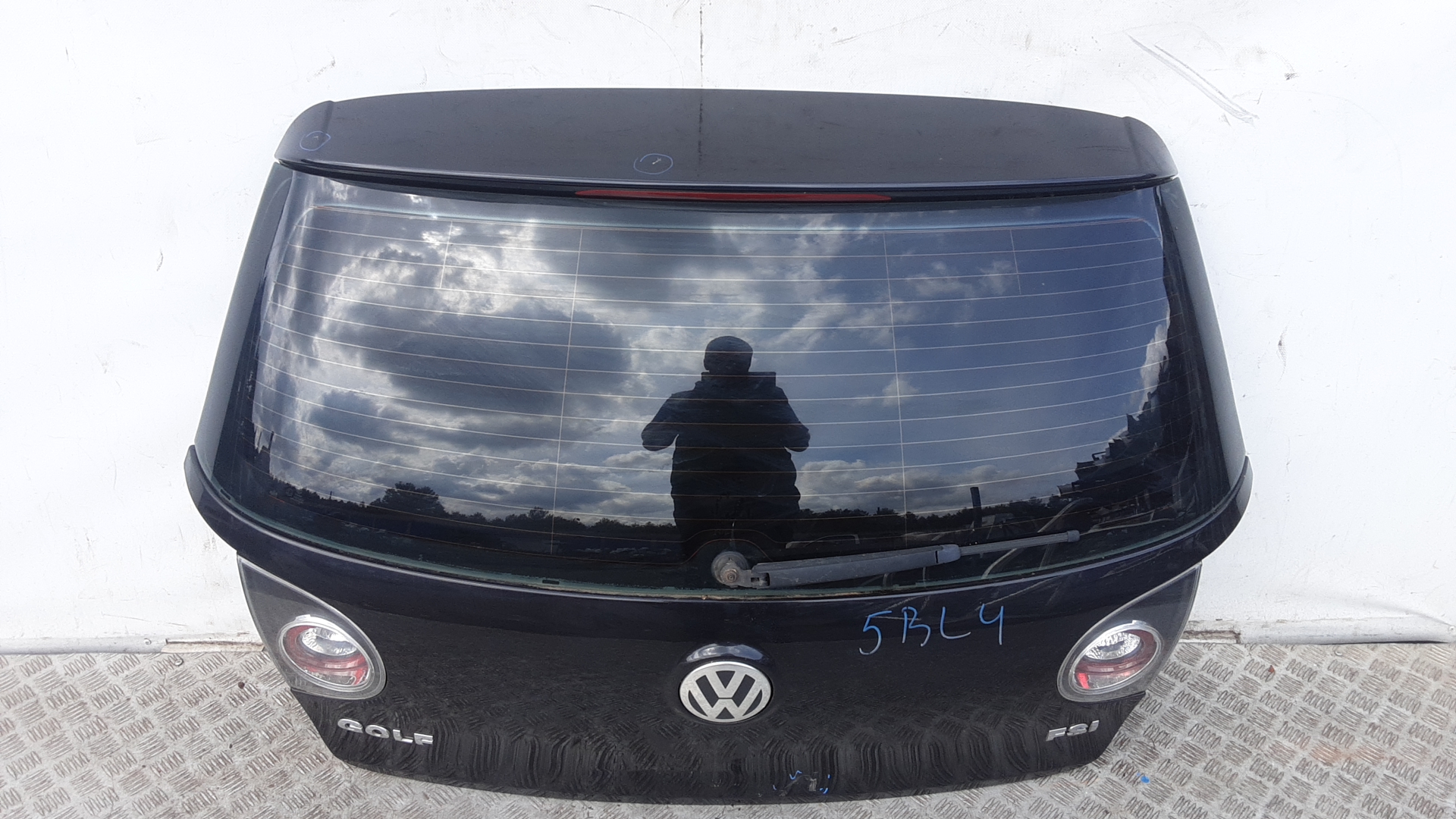 Крышка багажника - Volkswagen Golf 5 (2003-2009)