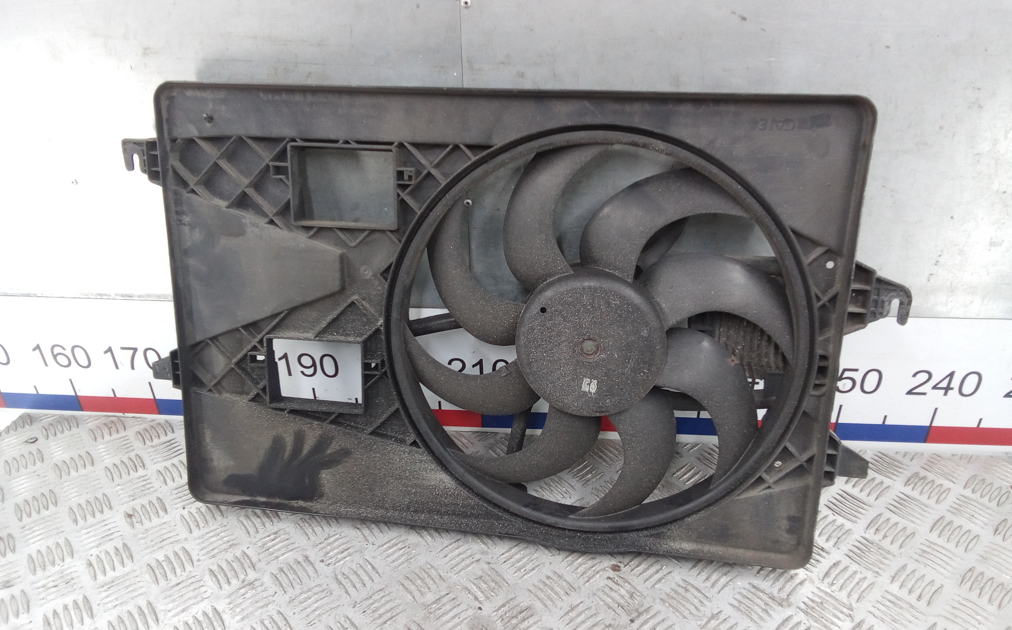 Вентилятор радиатора основного Ford Mondeo 2 купить в России