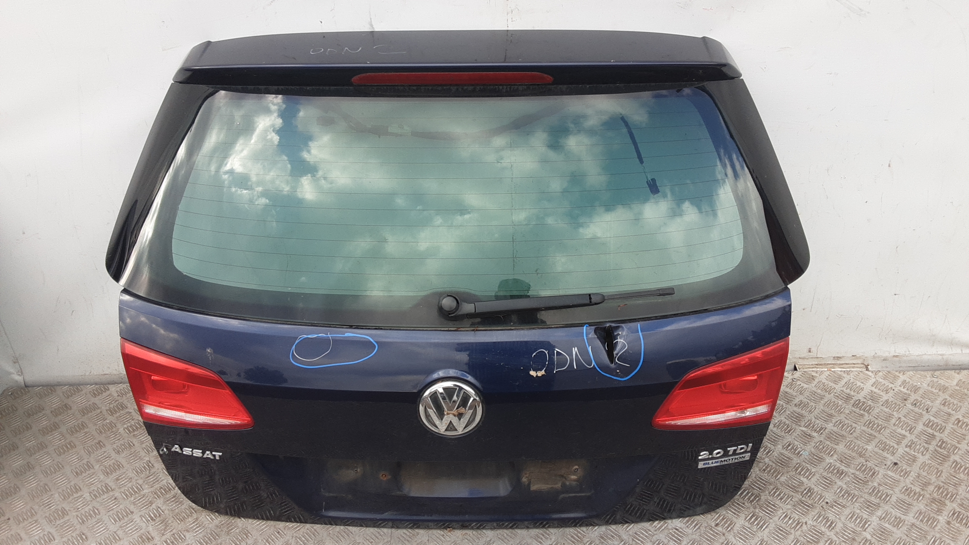 Крышка багажника - Volkswagen Passat 7 (2010-2015)