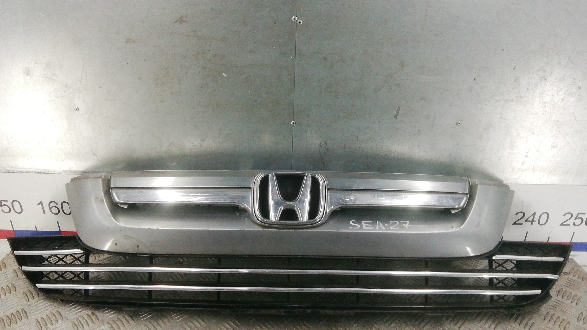 Решетка радиатора (капота) - Honda CR-V (2007-2017)