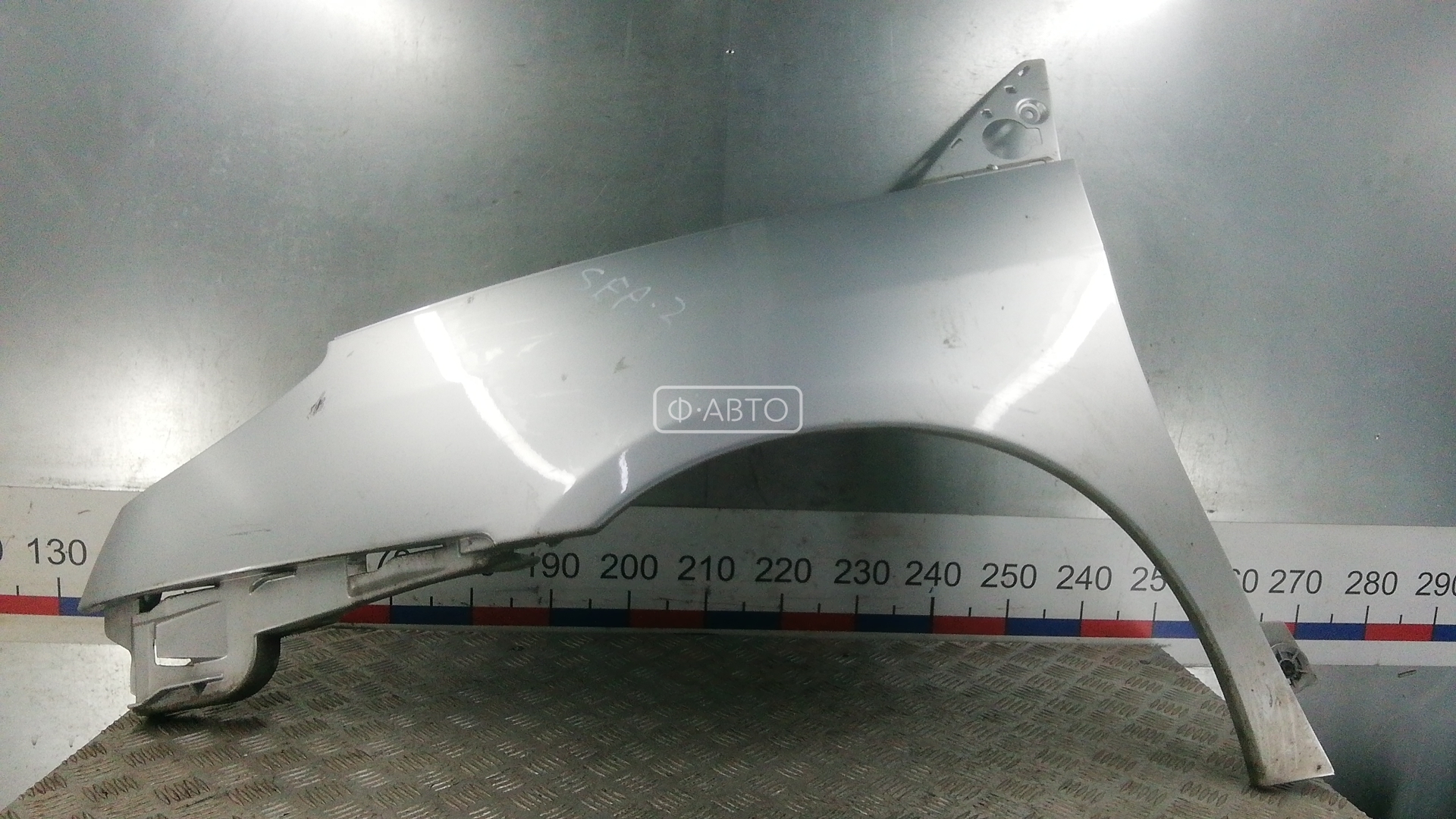 Крыло - Citroen C8 (2002-2014)