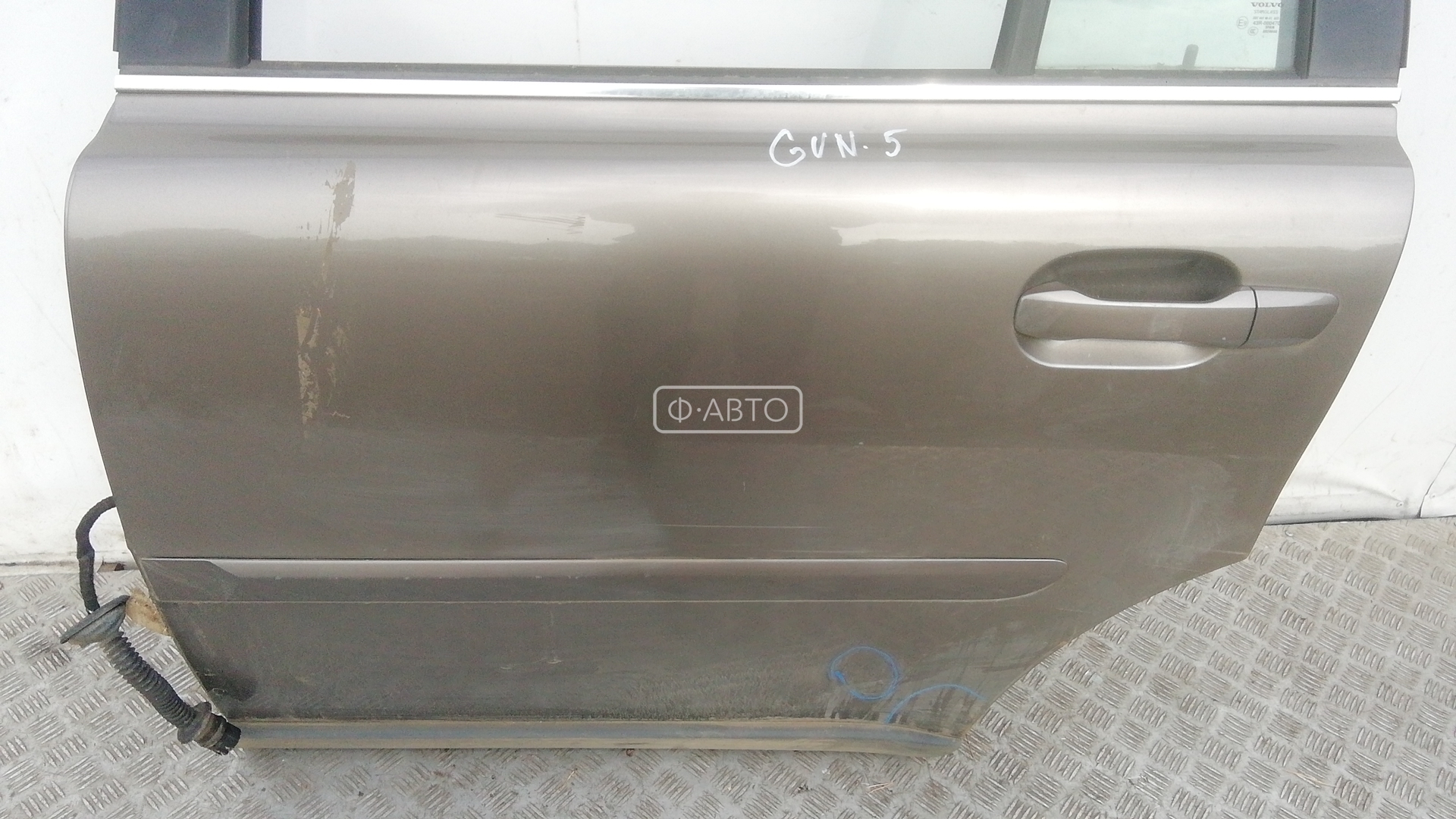Дверь задняя левая Volvo XC90 1 купить в Беларуси