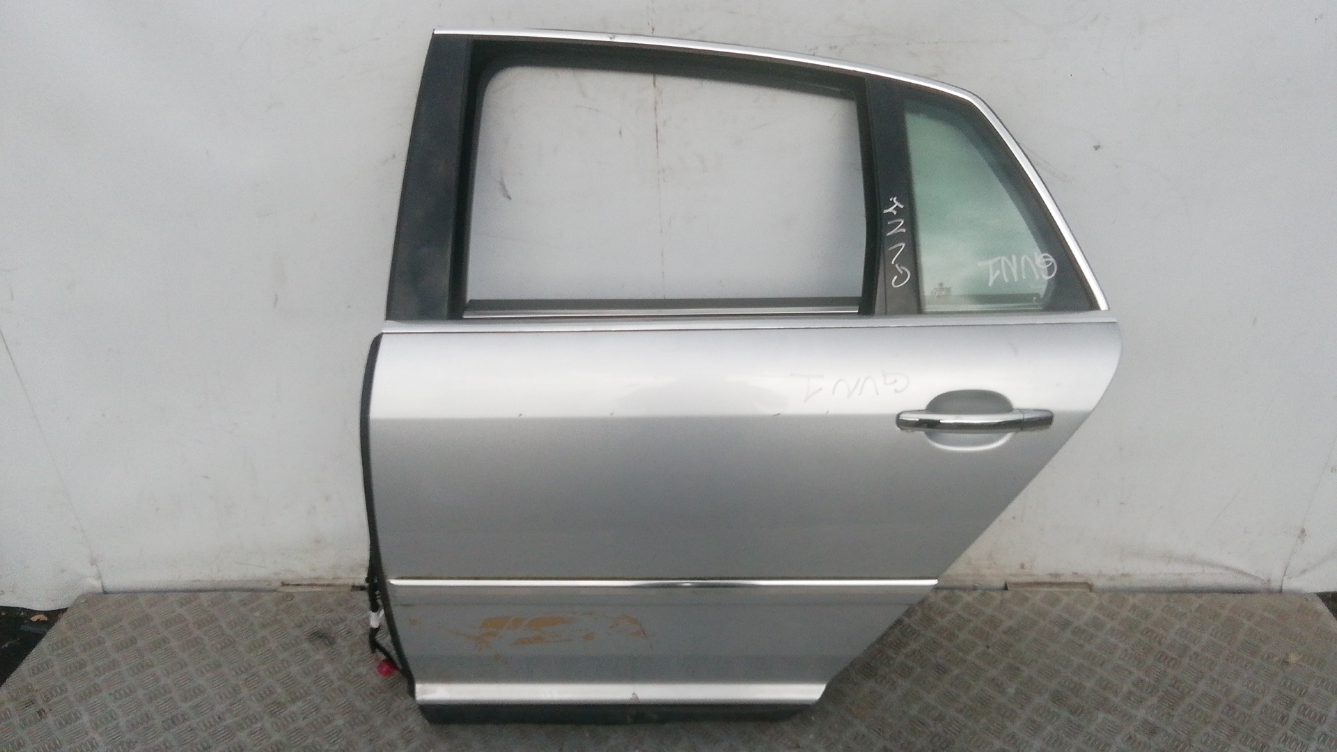 Дверь боковая - Volkswagen Phaeton (2002-2010)